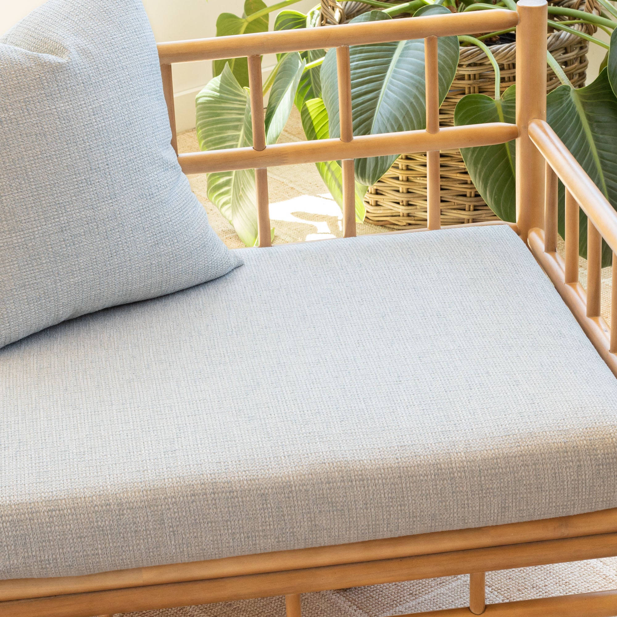 Flynn InsideOut Fabric - Breathable, Lightweight & Durable Fabric for Clothing & Home Decor | Perfect for Dresses, Curtains & DIY Crafts