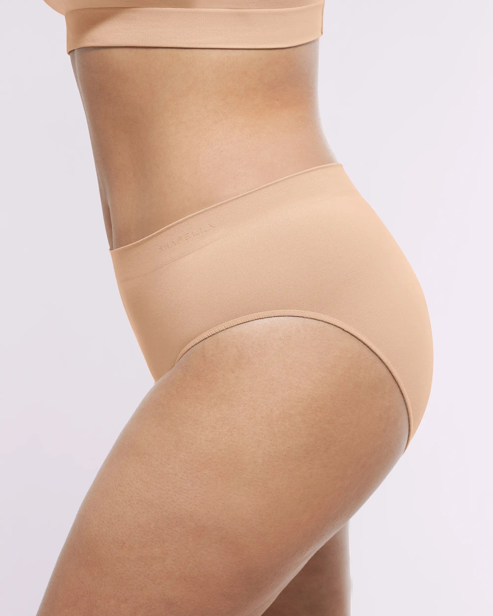 OceanHug™ Oyster Reborn Smoothing Brief - Comfortable Seamless Underwear for Women, Soft Breathable Panties for Everyday Wear, Perfect for Work, Yoga & Lounge