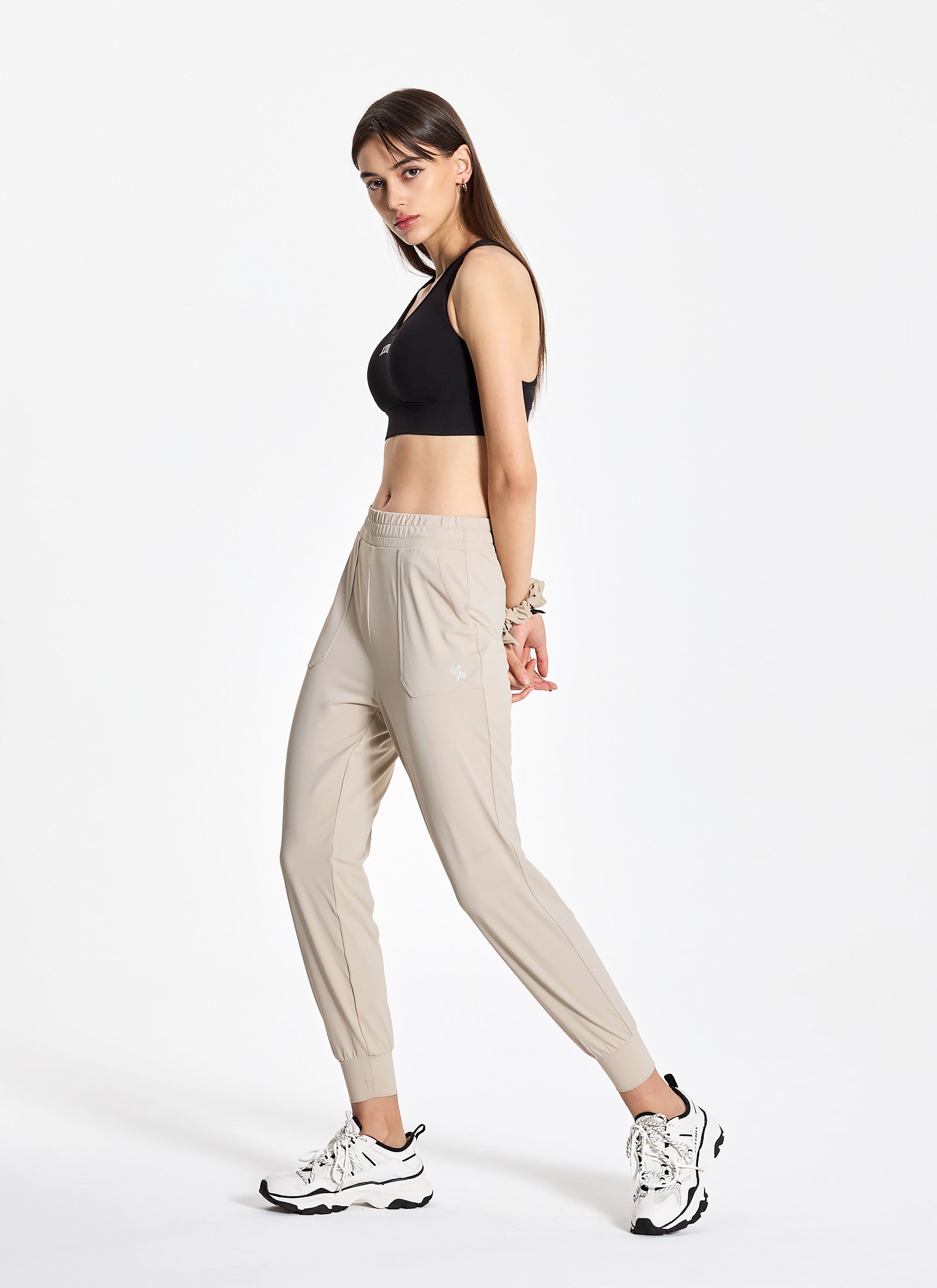 Medium Feather In Band Jogger Pants - Women's Lightweight Athletic Lounge Pants for Yoga, Running & Casual Wear