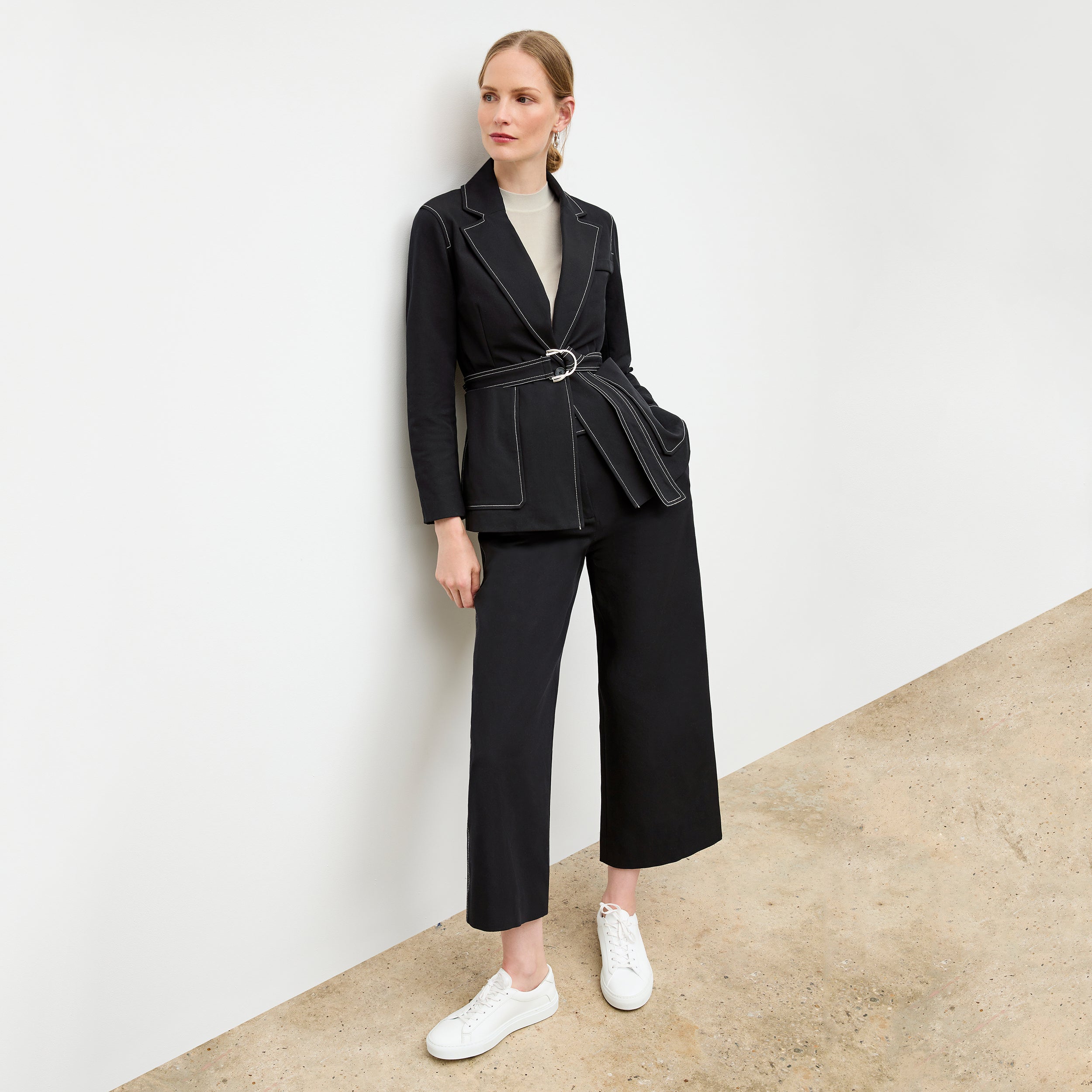 Abby Jean Contrast Stitch Eco-Friendly Denim Jeans - Black | Sustainable Fashion for Casual Wear & Everyday Outfits