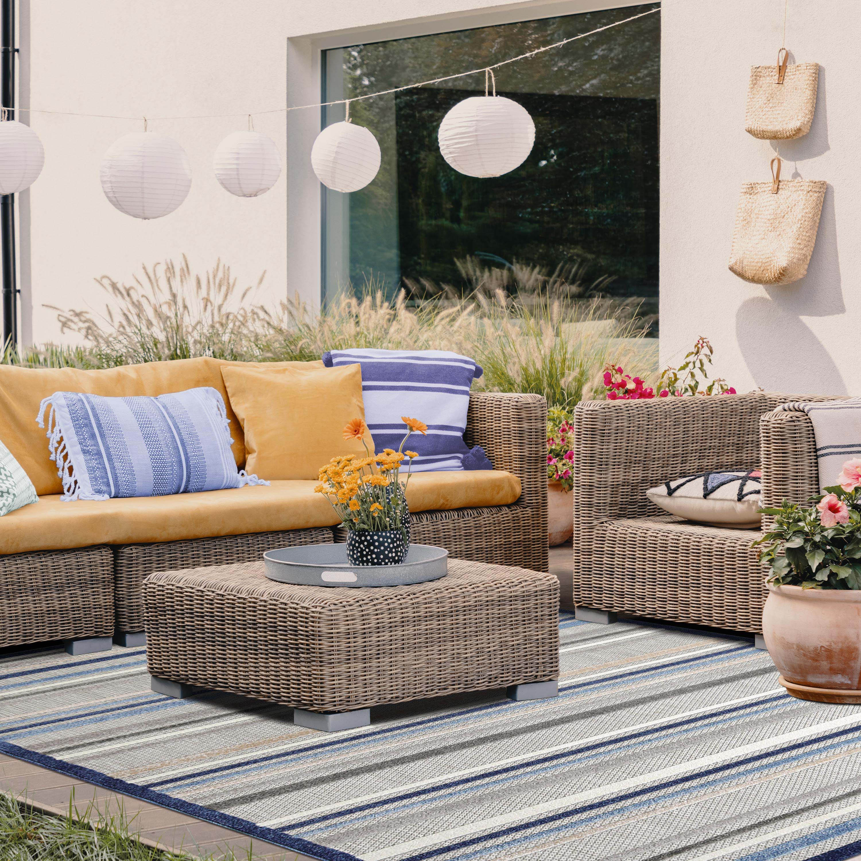 Stylish Eastyn Casual Stripe Geometric Area Rug - Soft Indoor/Outdoor Floor Mat for Living Room, Bedroom, Patio & Deck Decor
