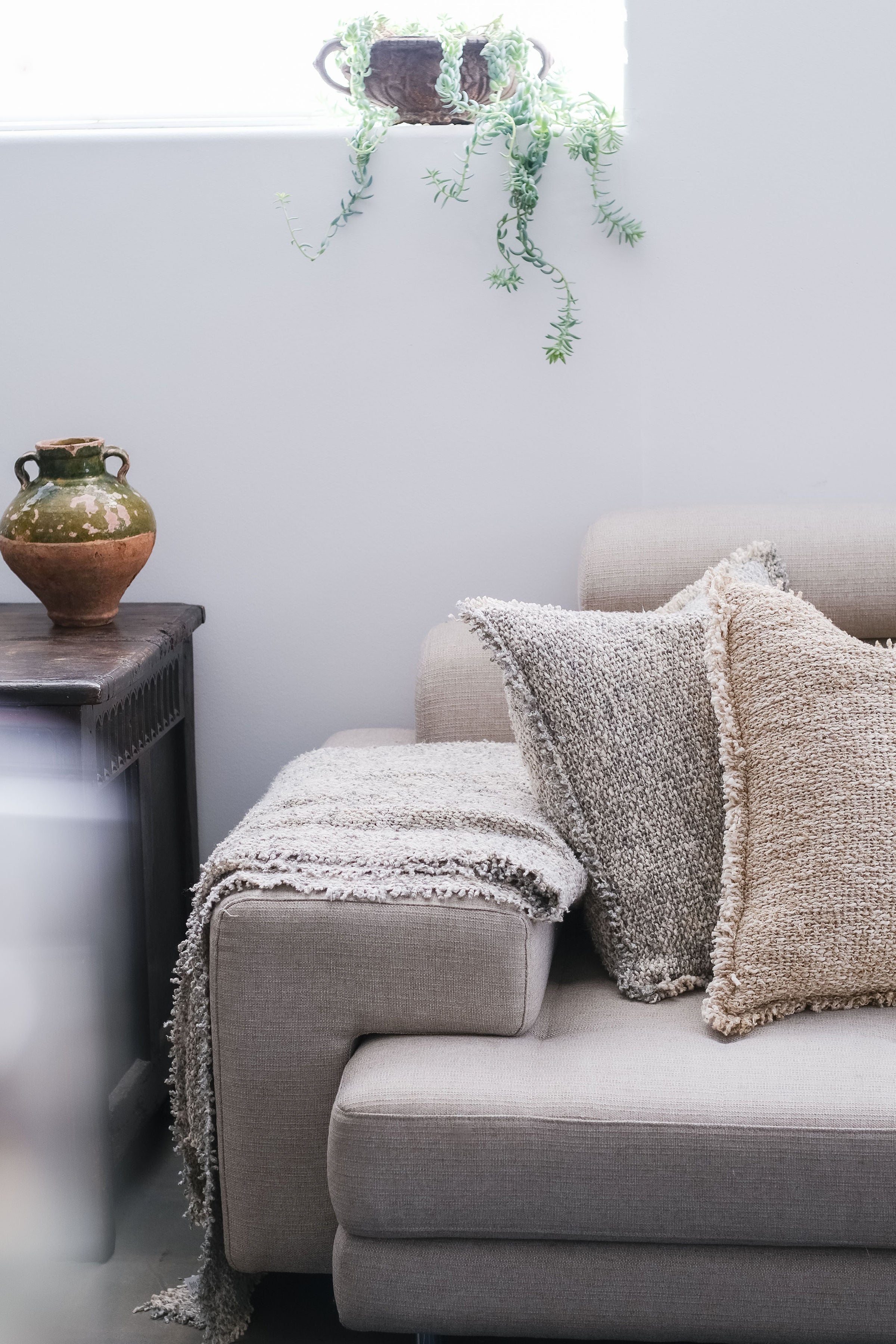 Brentwood Throw Blanket - Soft & Cozy Knit Throw for Couch, Bed, or Sofa - Perfect for Lounging, Gifts, and Home Decor