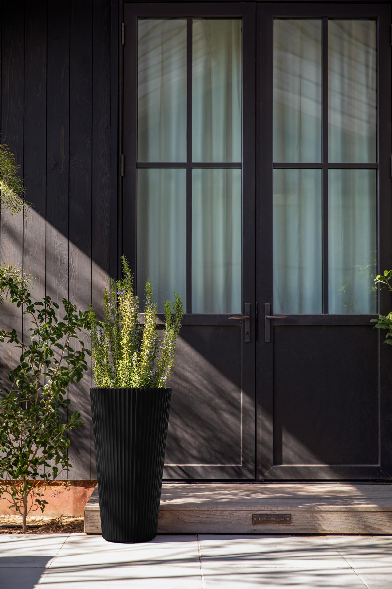Veradek Demi Series Tall Planter - Modern Outdoor Garden Decor for Porch, Patio & Backyard | Durable Plastic-Concrete Material | Perfect for Tall Plants, Ornamental Grasses & Small Trees | Weather-Resistant Planter Box for Year-Round Gardening