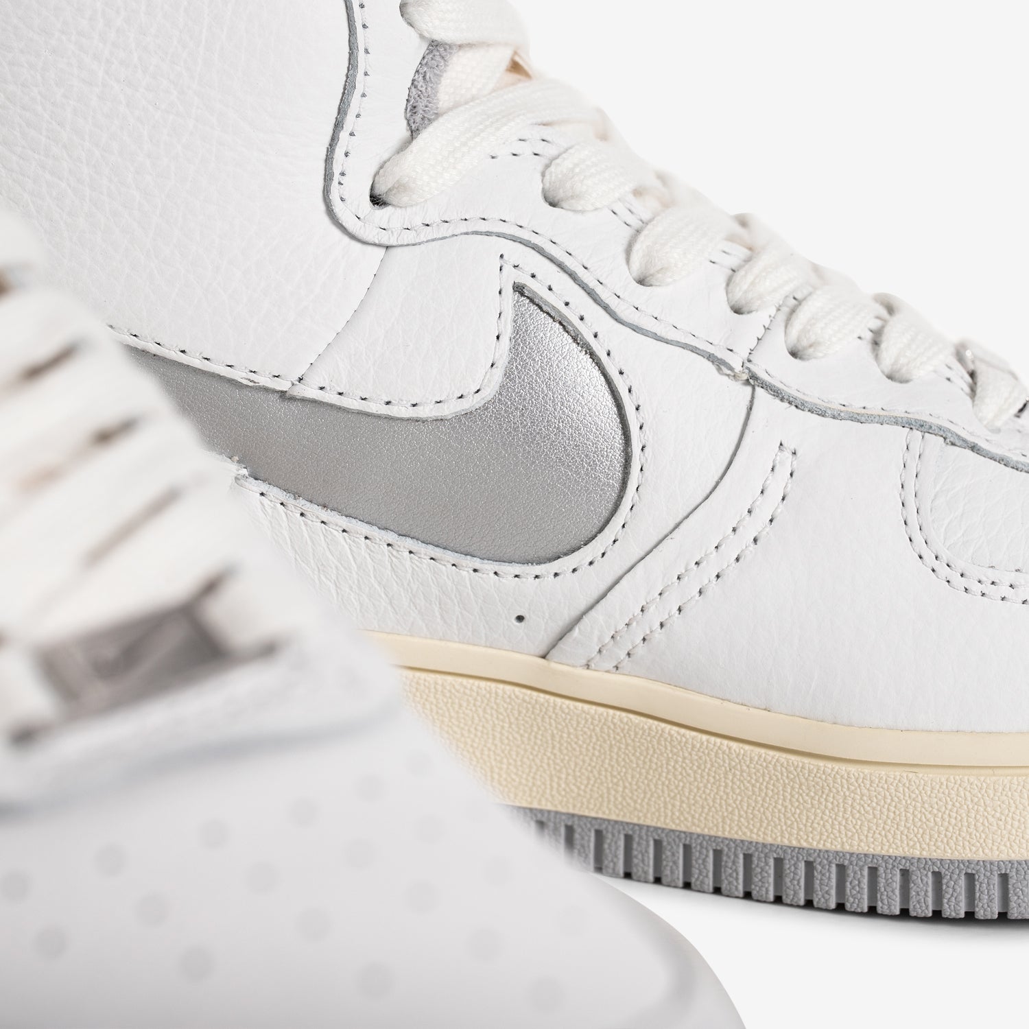 Nike Women's Air Force 1 High Sculpt Sneakers in Summit White/Silver/Coconut Milk - Stylish Basketball Shoes for Casual Wear & Street Fashion