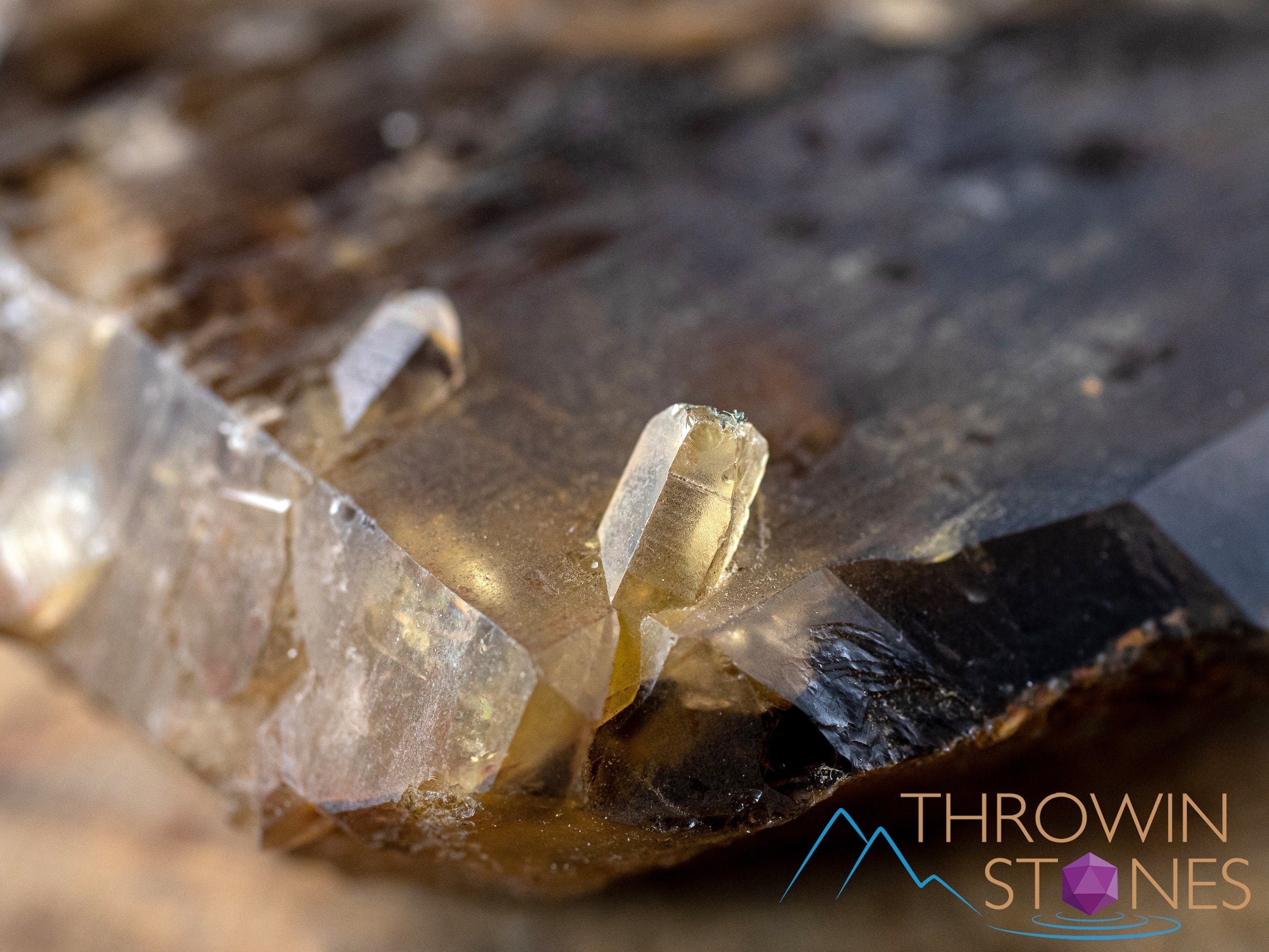 Natural Citrine Raw Crystal Point - November Birthstone, Healing Stone, Home & Office Decor, Feng Shui Crystal for Positive Energy - Perfect for Meditation, Gifts & Spiritual Healing
