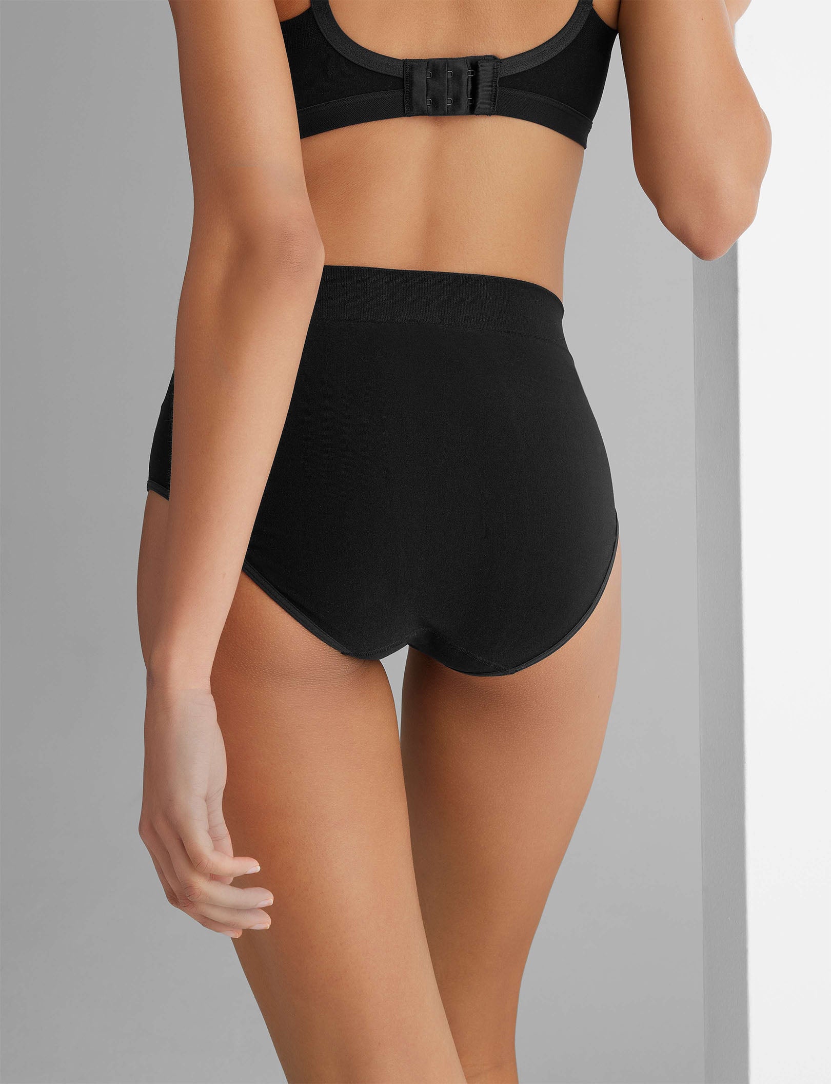 Ultimate Comfort Seamless High Rise Briefs for Women - Soft Stretch Underwear for Everyday Wear, Yoga & Lounge