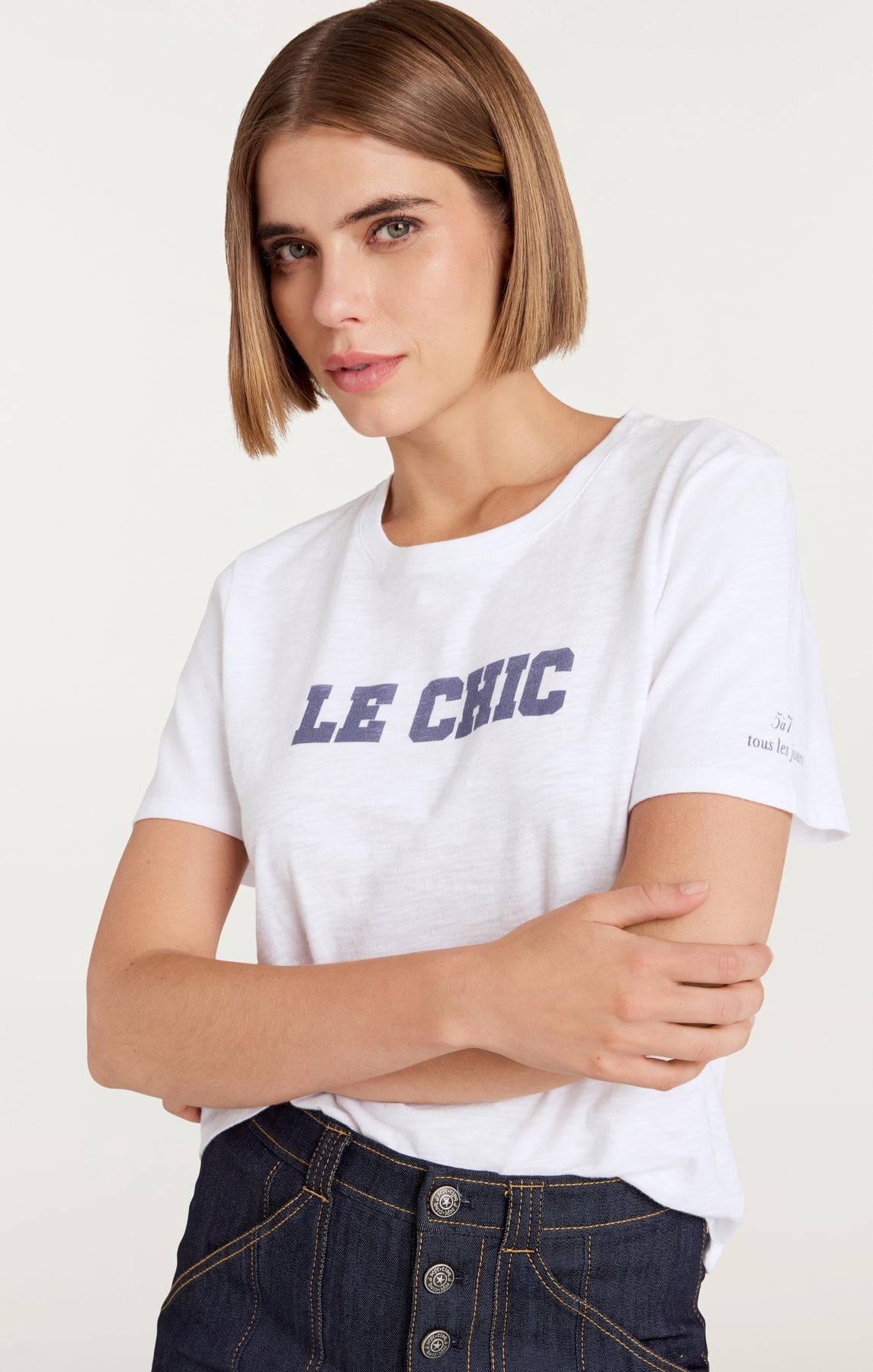 Cinq A Sept Le Chic Shrunken Tee - Stylish Women's Cropped T-Shirt for Casual Outfits & Night Out Looks