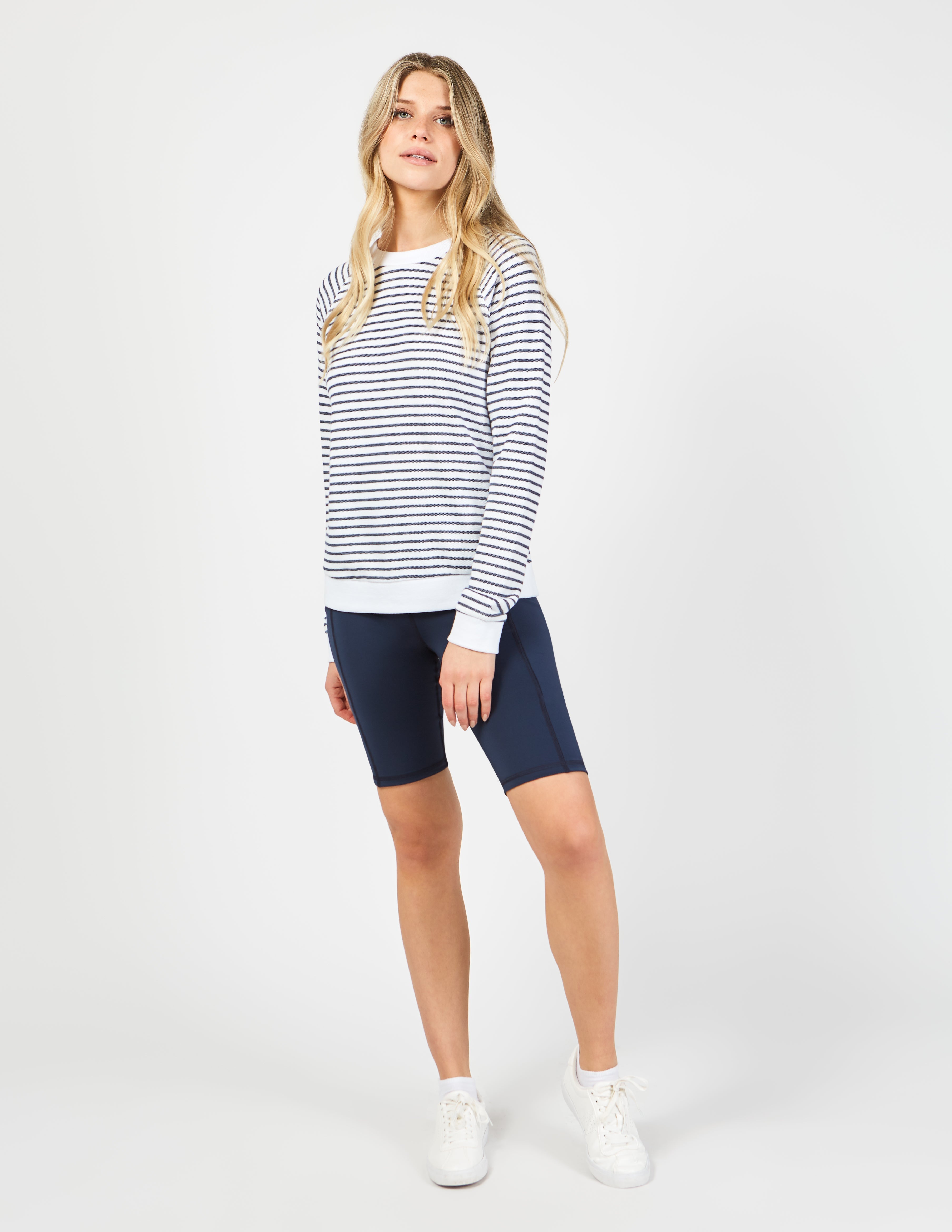 Haut Hampton Women's Fashion Tops - Trendy Blouses & Shirts for Casual, Office & Party Wear | Perfect for Everyday Outfits, Work Attire & Night Out Looks