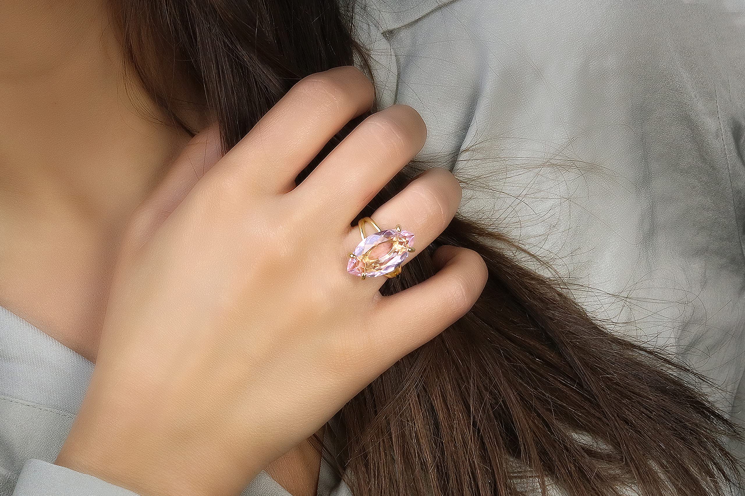 Rose Quartz Ring 14k Rose Gold - Handmade Jewelry for Women - Gift for Birthdays & Anniversaries - Elegant Party Wear