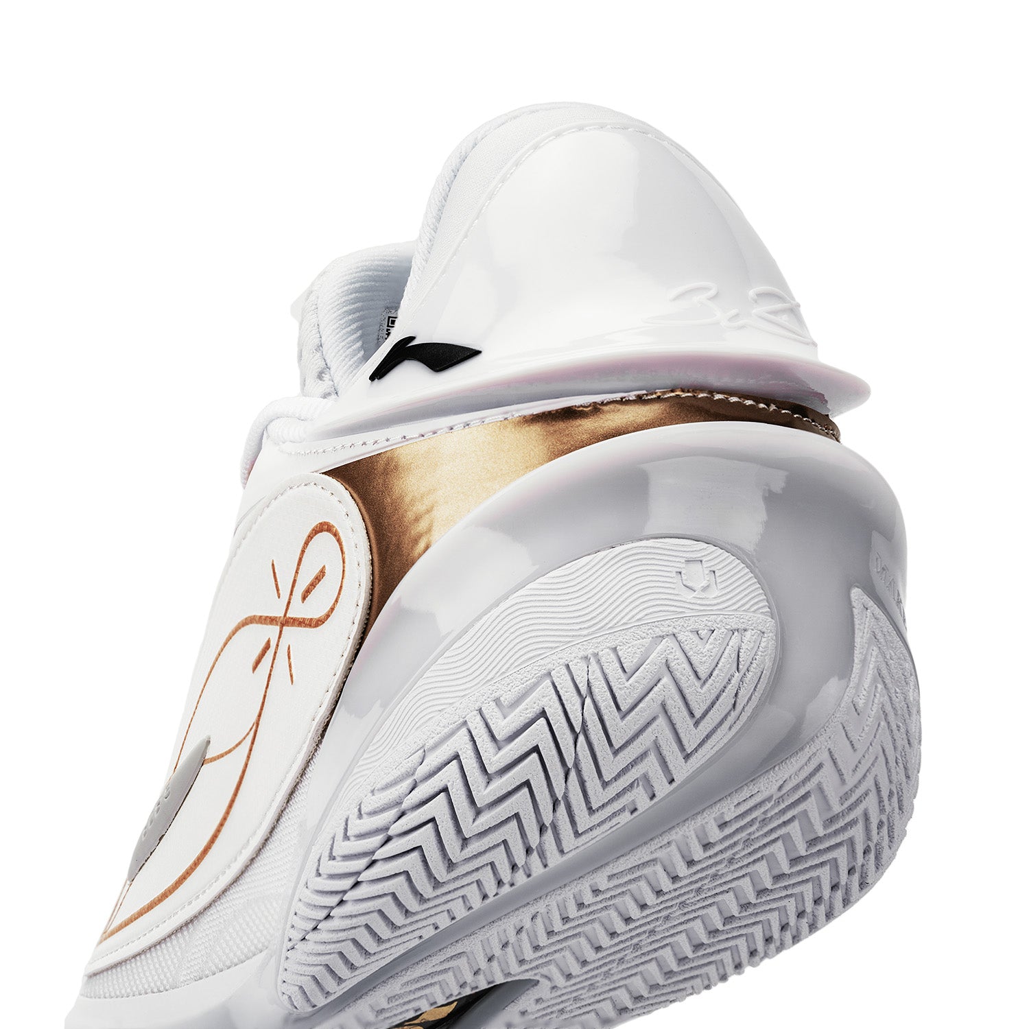 Wade 808 5 Ultra Basketball Shoes - Lightweight Performance Sneakers for Men | Perfect for Indoor & Outdoor Courts, Training, and Streetwear Fashion