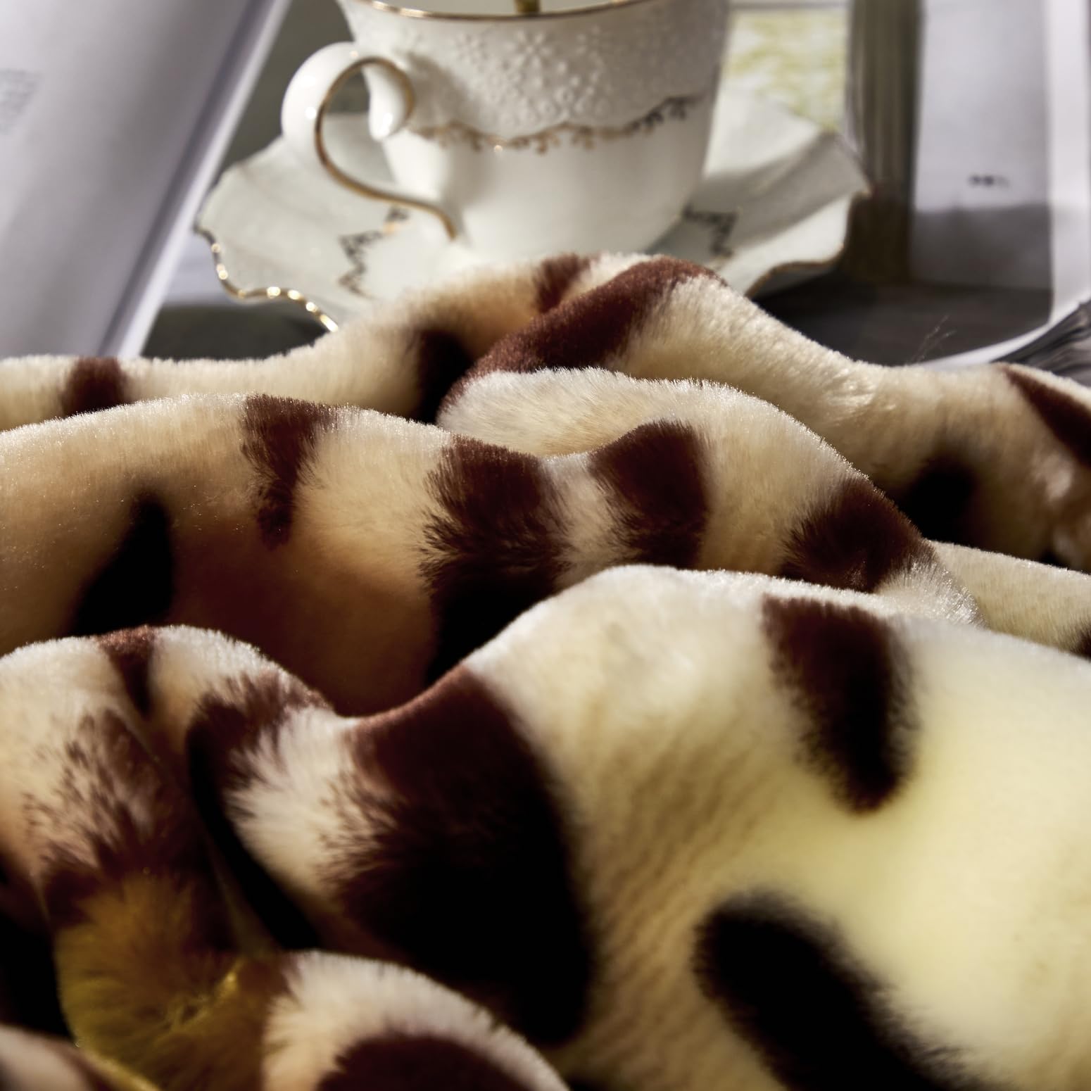 Premium Korean Tiger Blanket - Ultra Soft Mink & Plush Fleece Blanket 79x91 Inches (200x230cm) | Thick & Warm Winter Blanket for Bed, Couch, Sofa | Perfect for Home, Office, Gift Giving & Cold Weather Comfort