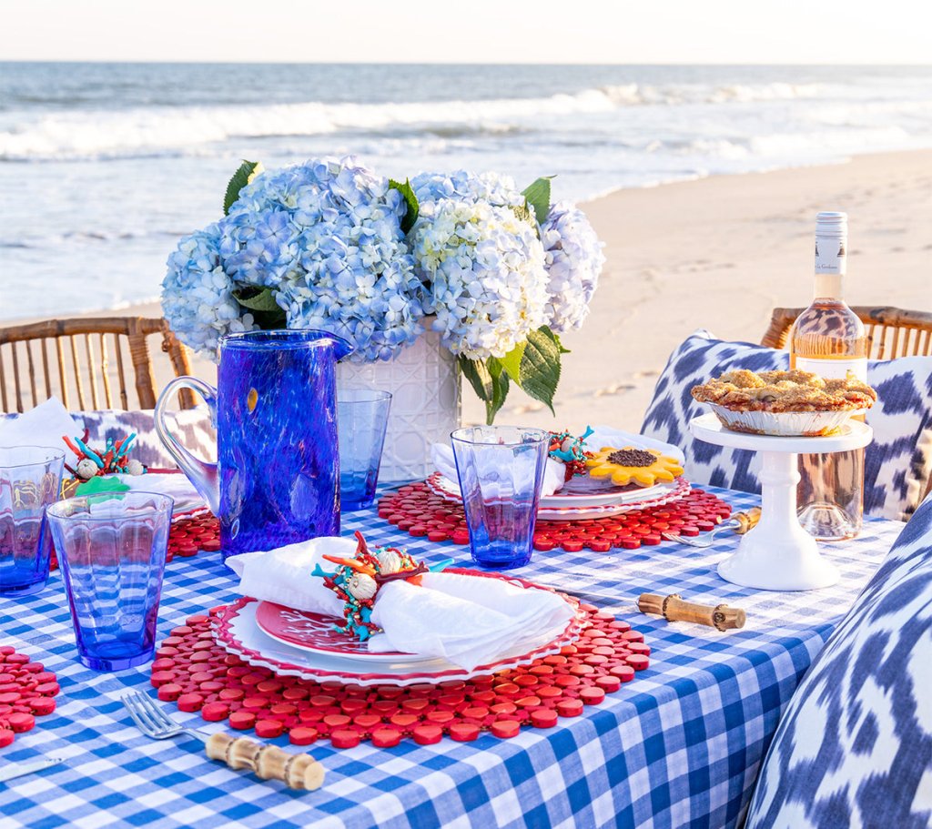 Premium Blue Gala Pitcher - Elegant Glass Pitcher for Iced Tea, Lemonade & Cocktails - Perfect for Parties, Picnics & Home Entertaining