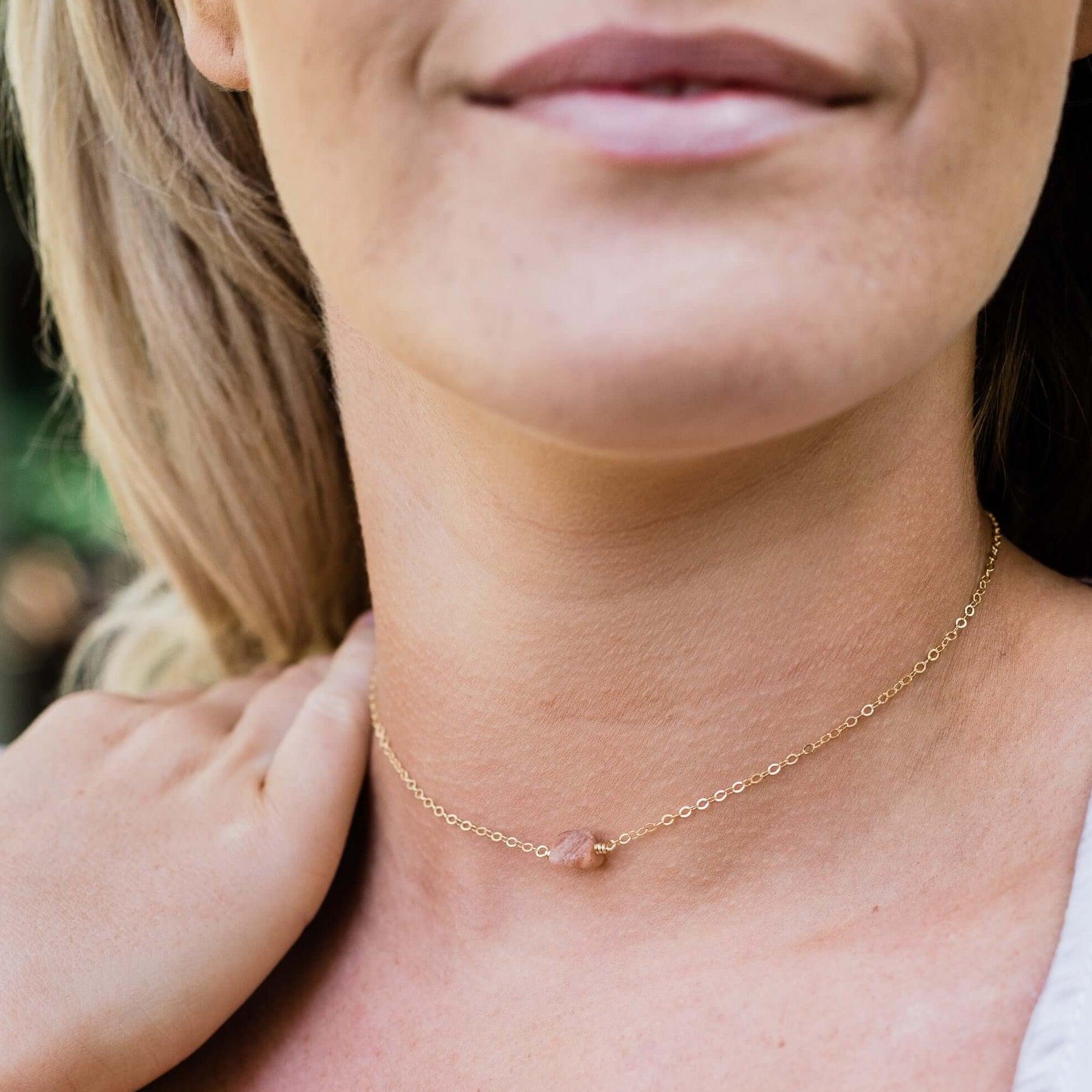 Natural Raw Sunstone Crystal Nugget Choker Necklace - Healing Gemstone Jewelry for Women - Perfect for Boho Fashion, Spiritual Healing & Energy Balancing