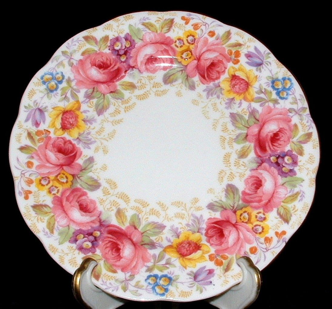 Vintage Royal Albert Serena Salad Plate - English Made 1940s Pink Roses Side Plate for Tea, Dessert & Elegant Dining | Perfect for Afternoon Tea, Bridal Showers & Vintage Collections
