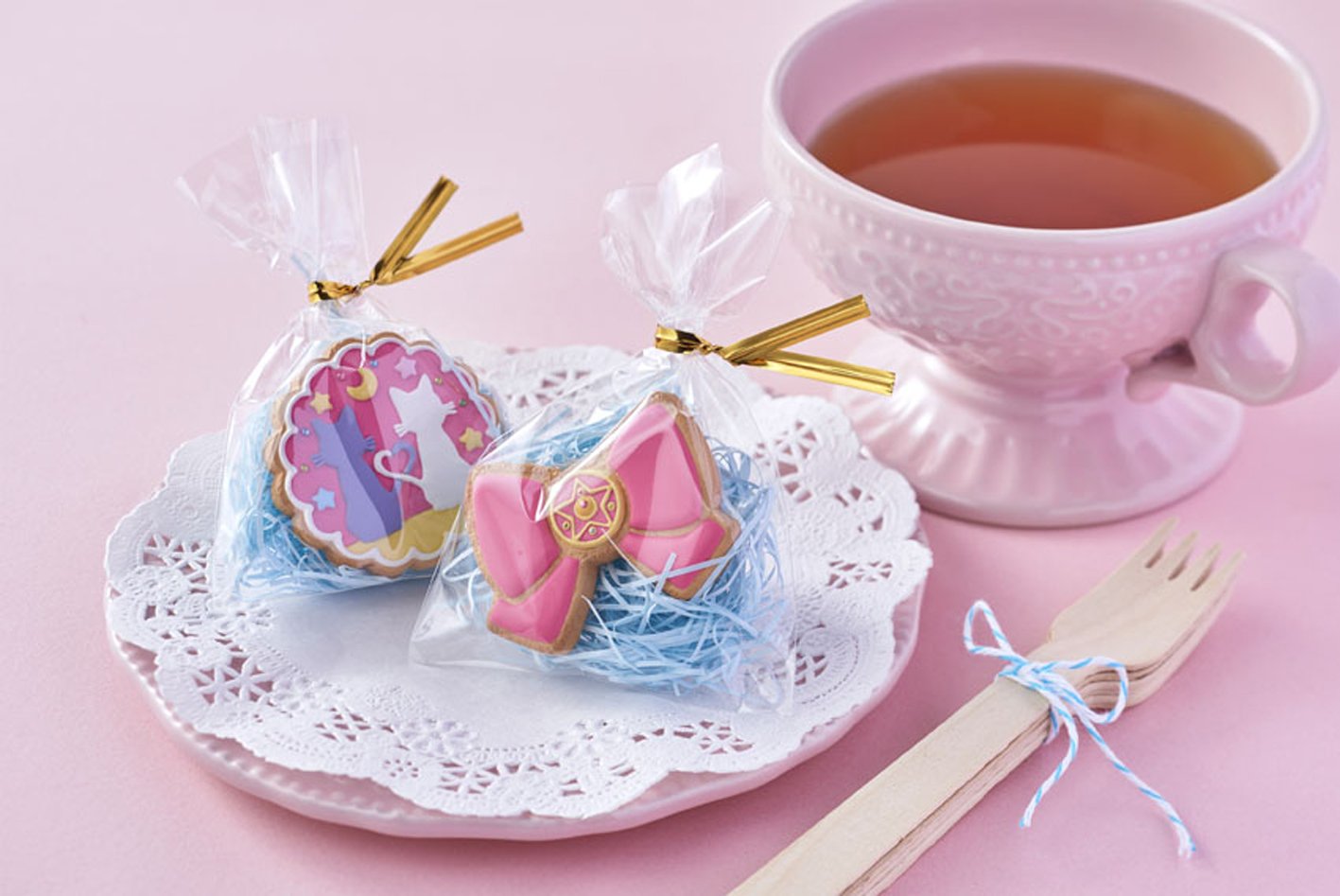 Sailor Moon Themed Charm Patisserie Cookies - Delicious Anime Dessert Box for Gifts, Parties & Anime Fans
