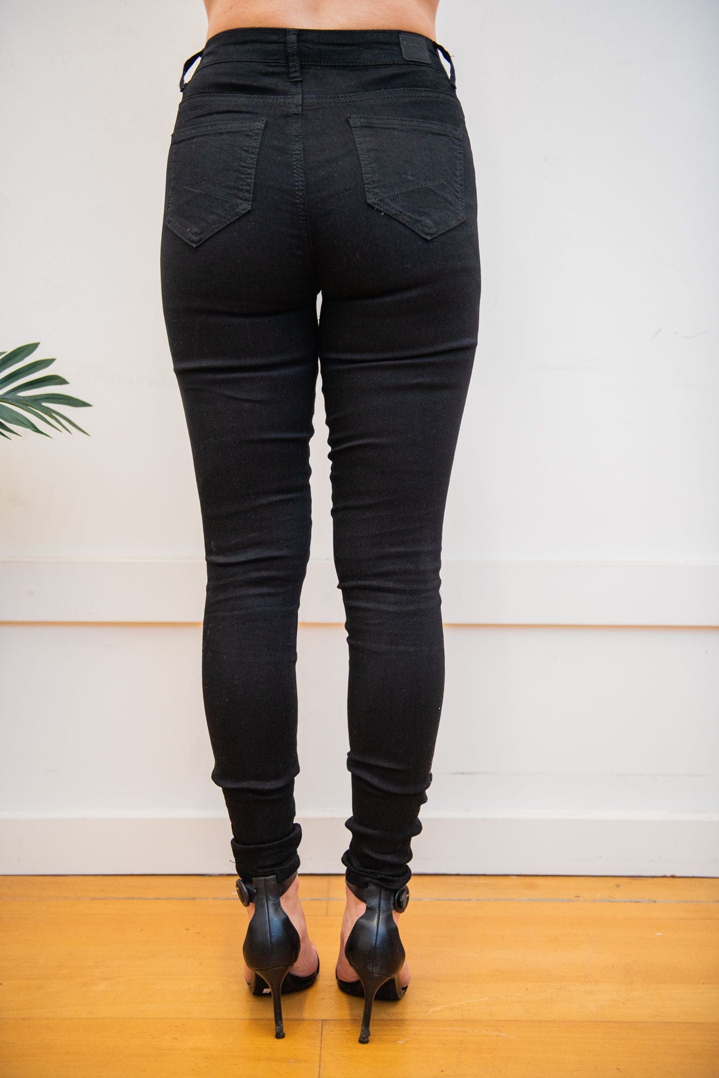 Country Denim Australia Black Plain Skinny Jeans for Women - Full Length Stretch Denim Pants | Perfect for Casual Wear, Office & Night Out