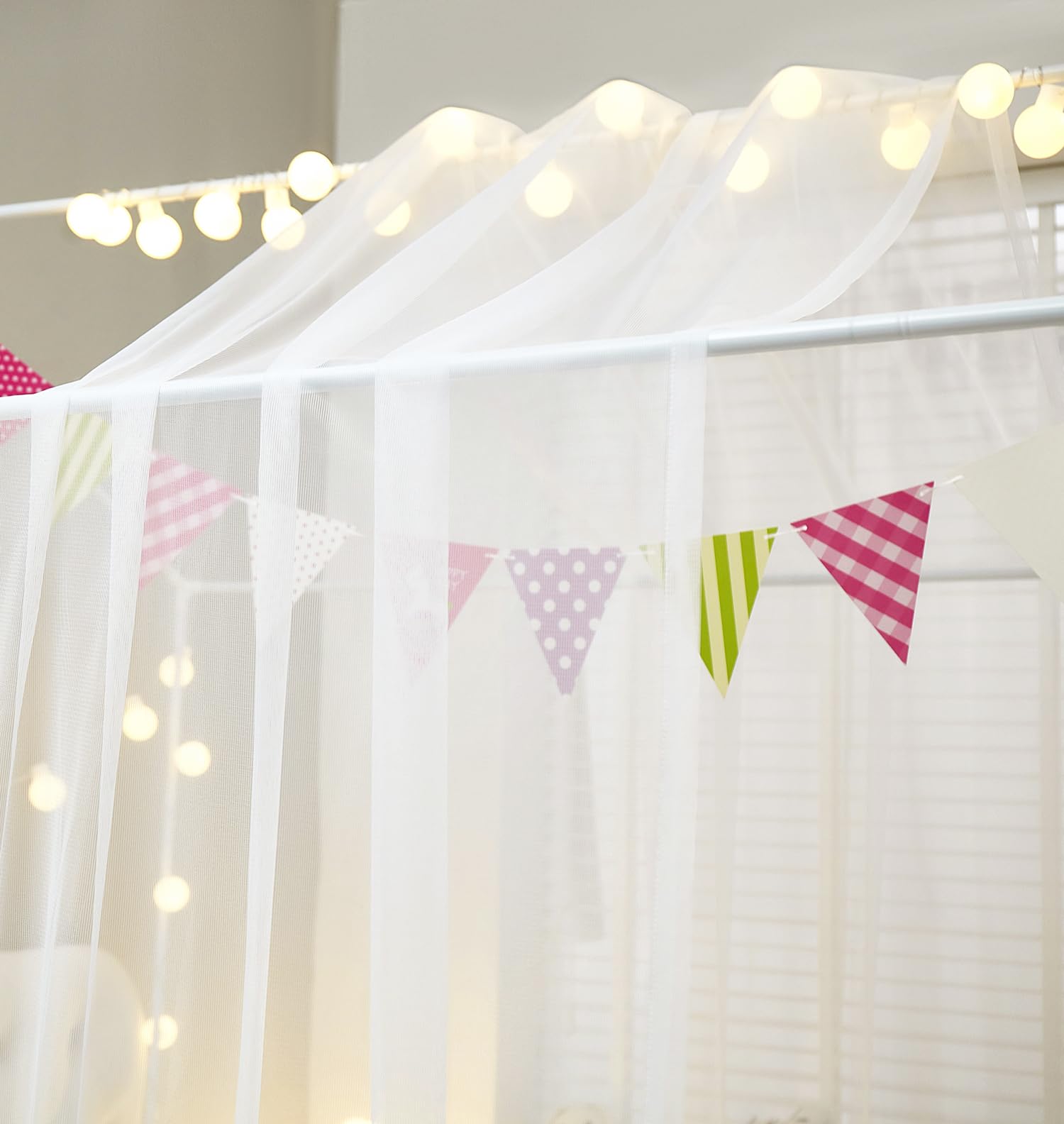 **Mengersi House Bed Canopy with LED Lights - Montessori Floor Bed Canopy for Kids, Girls & Boys - Four Poster Bed Curtains for Twin/Twin XL - White - Perfect for Nursery, Bedroom & Playroom Decor**
