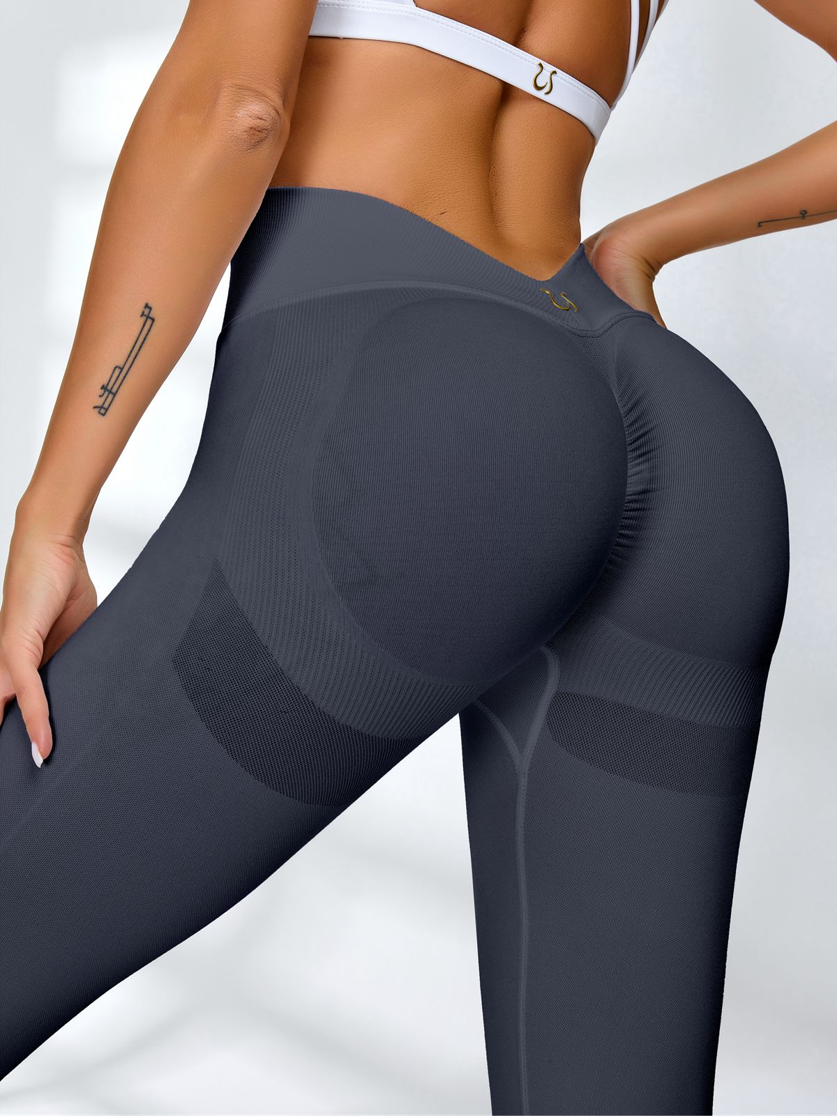 ZASUWA Women's Sexy Deep V Back Scrunch Butt Lifting Leggings - High Waisted Tummy Control Yoga Pants for Workout, Gym & Fashion