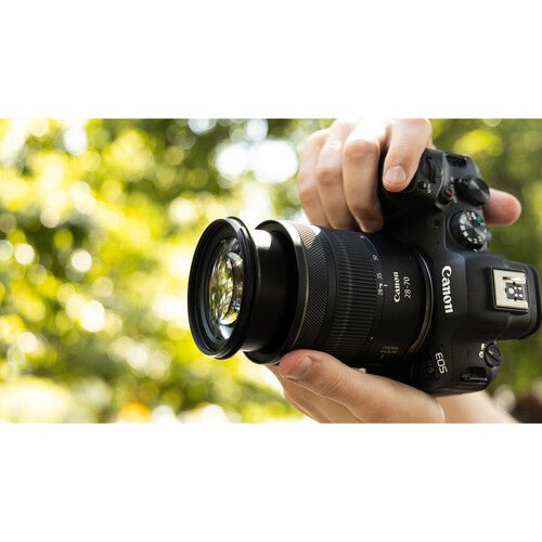 Canon RF 28-70mm f/2.8 IS STM Lens for Canon Mirrorless Cameras - Professional Photography, Portraits & Low Light Shooting