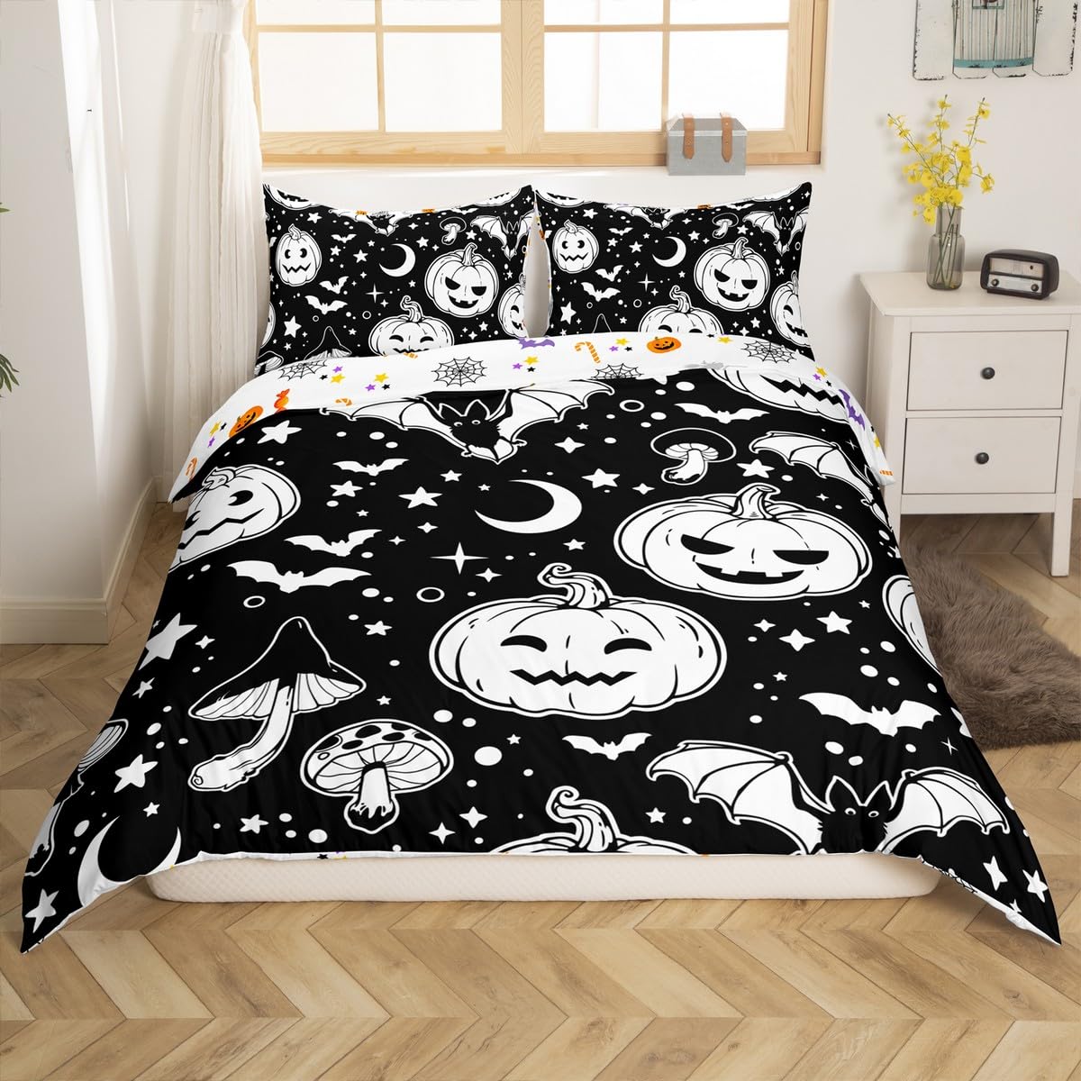 Erosebridal Bats Duvet Cover Set - Gothic Halloween Bedding with Cute Mushroom Print, Black & White Twin Size Comforter for Spooky Room Decor | Perfect for Halloween Parties & Gothic Themed Bedrooms