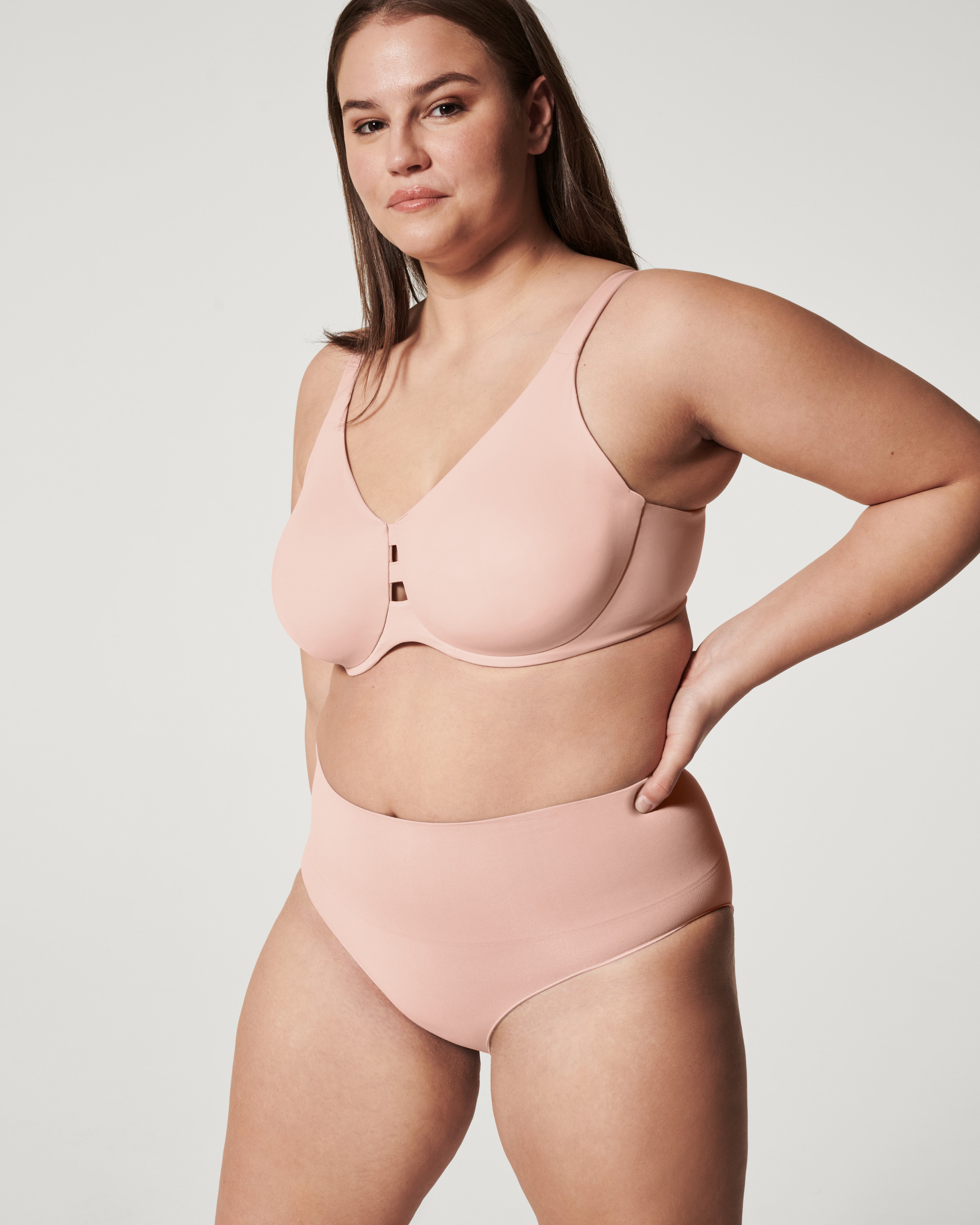 SPANX® Low Profile Minimizer Bra - Seamless Comfort for Everyday Wear | Perfect for Work, Yoga & Layering Under Clothes