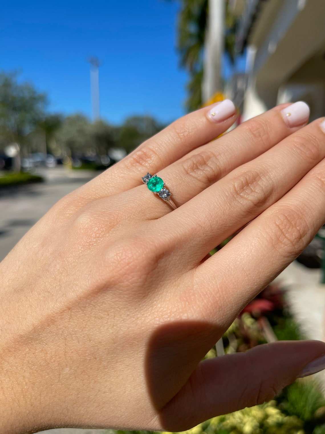1.14tcw Classic Round Emerald & Diamond 3 Stone Engagement Ring in 14K Gold - Perfect for Proposals, Anniversaries & Bridal Jewelry