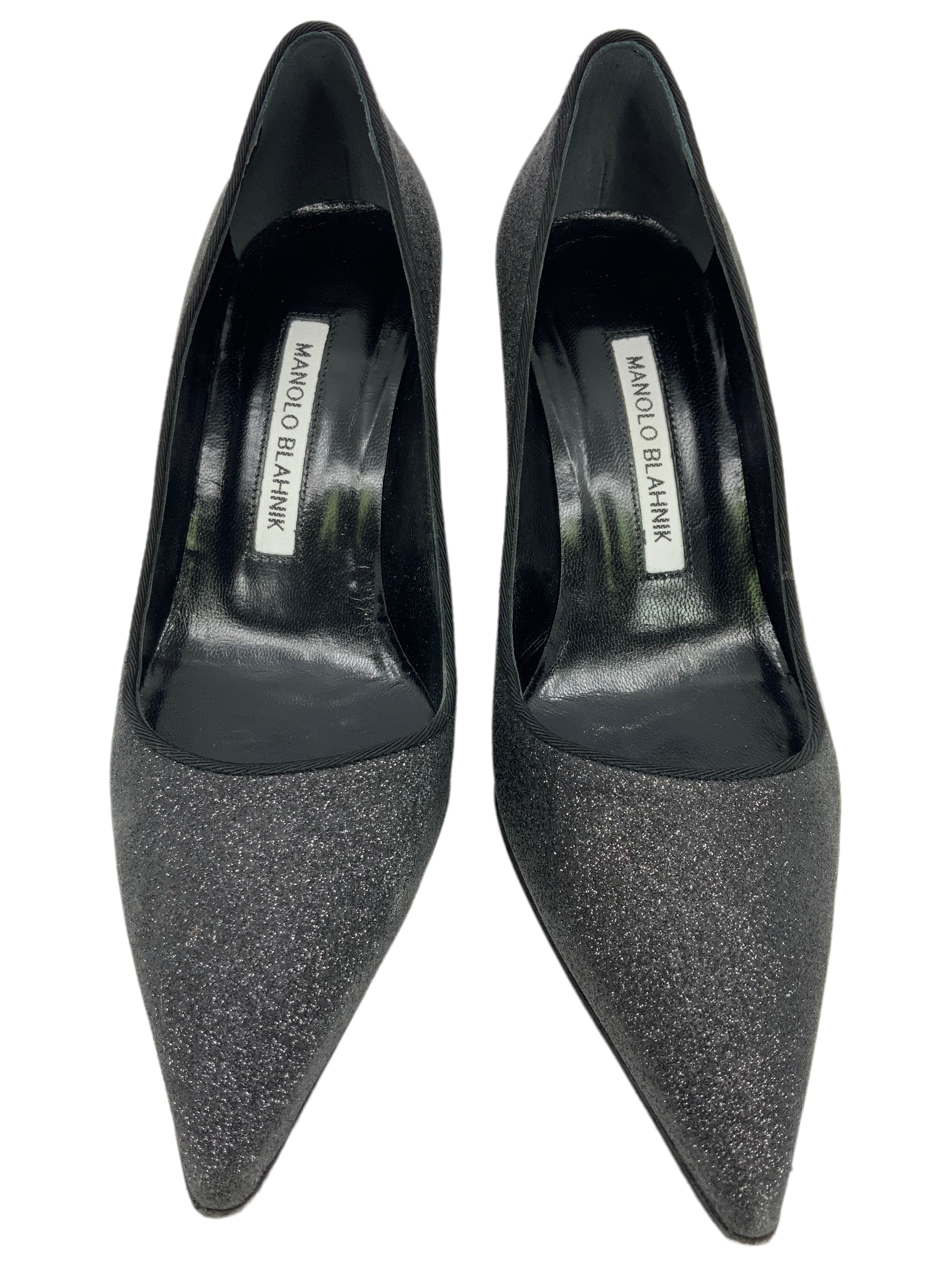 Manolo Blahnik Glitter Pointed Toe High Heel Pumps Women's Size 6 - Perfect for Evening Parties, Weddings & Special Occasions