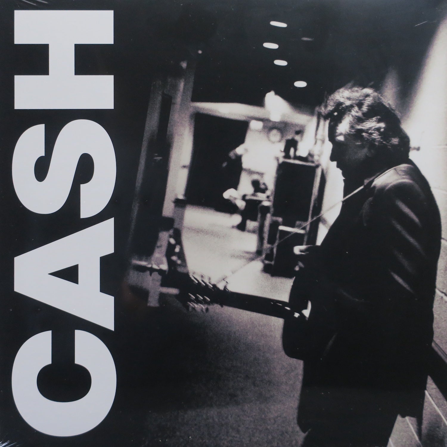 Johnny Cash 'American III: Solitary Man' Vinyl LP Record - Classic Country Music for Collectors & Audiophiles - Perfect for Home Listening & Vintage Music Enthusiasts