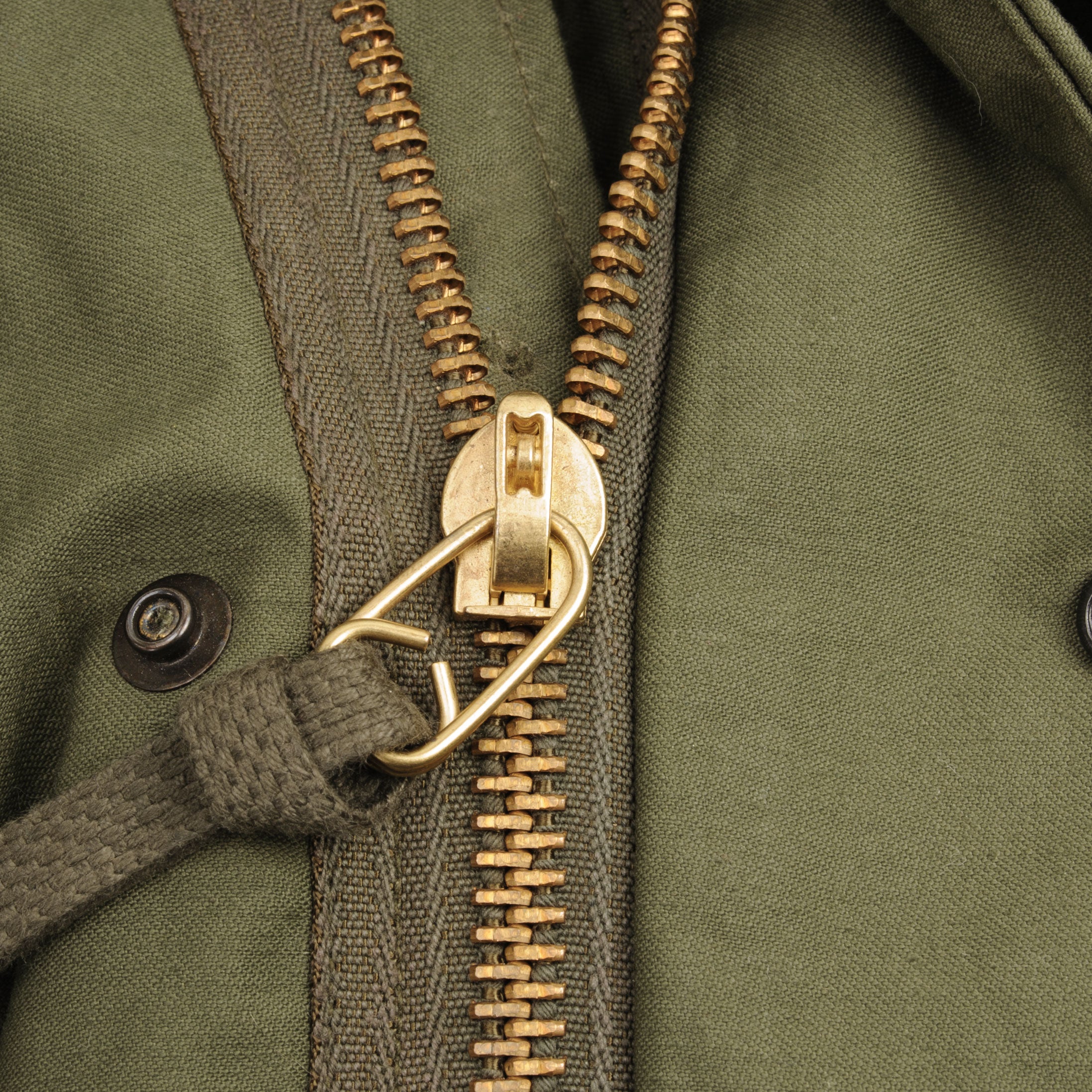 Vintage US Army M1965 M65 Alpha Industries Field Jacket - 1982 Medium Deadstock NOS | Military Outerwear for Men, Outdoor Adventure & Urban Streetwear