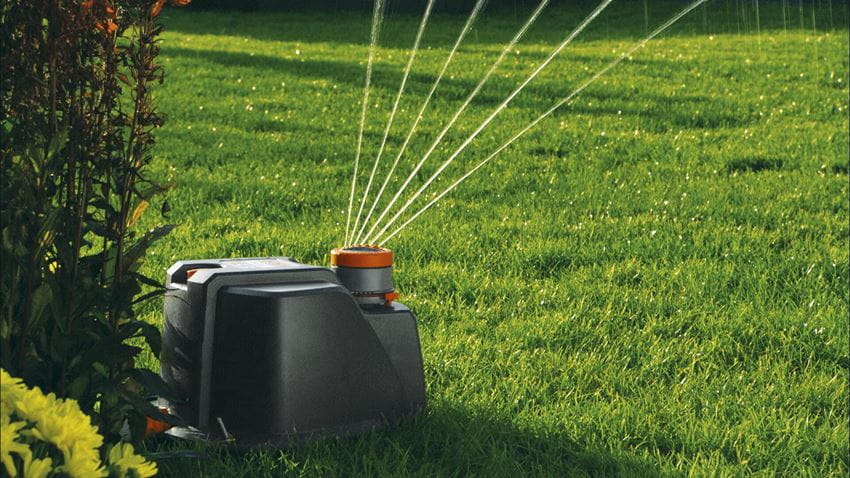 Gardena Comfort Large Area Irrigation AquaContour Automatic Watering System 8133-20 - Perfect for Lawns, Gardens & Landscaping