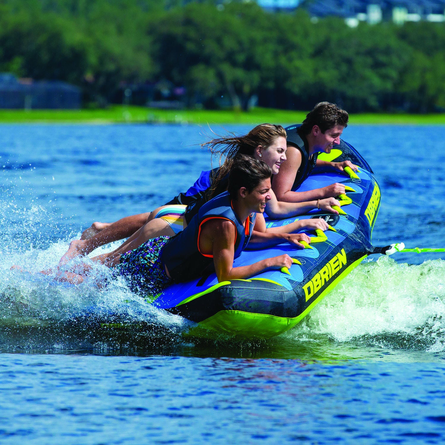 O'Brien Batwing 3 Towable Tube for 3 Riders - Heavy Duty Inflatable Water Tube for Boating, Lake & Ocean Fun - Perfect for Family & Friends Water Sports Adventure