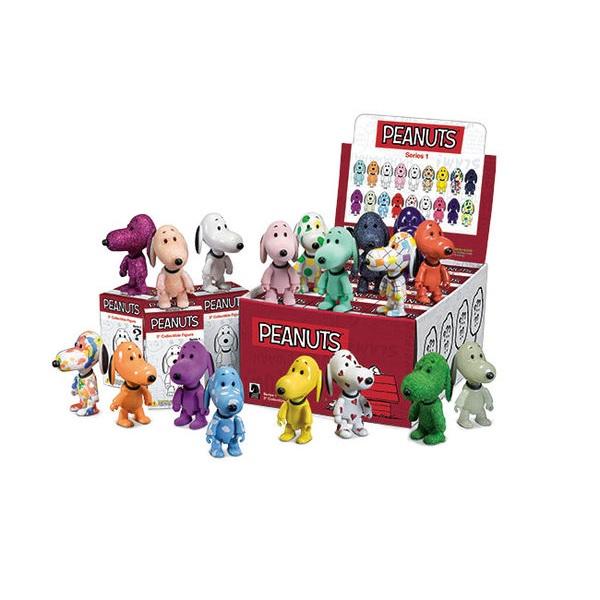 Dark Horse Qee Peanuts Series 1 Collectible Figures - Set of 15 Mini Vinyl Toys - Perfect for Display, Gifts & Pop Culture Collectors - Home Decor, Office Desk & Fan Collections