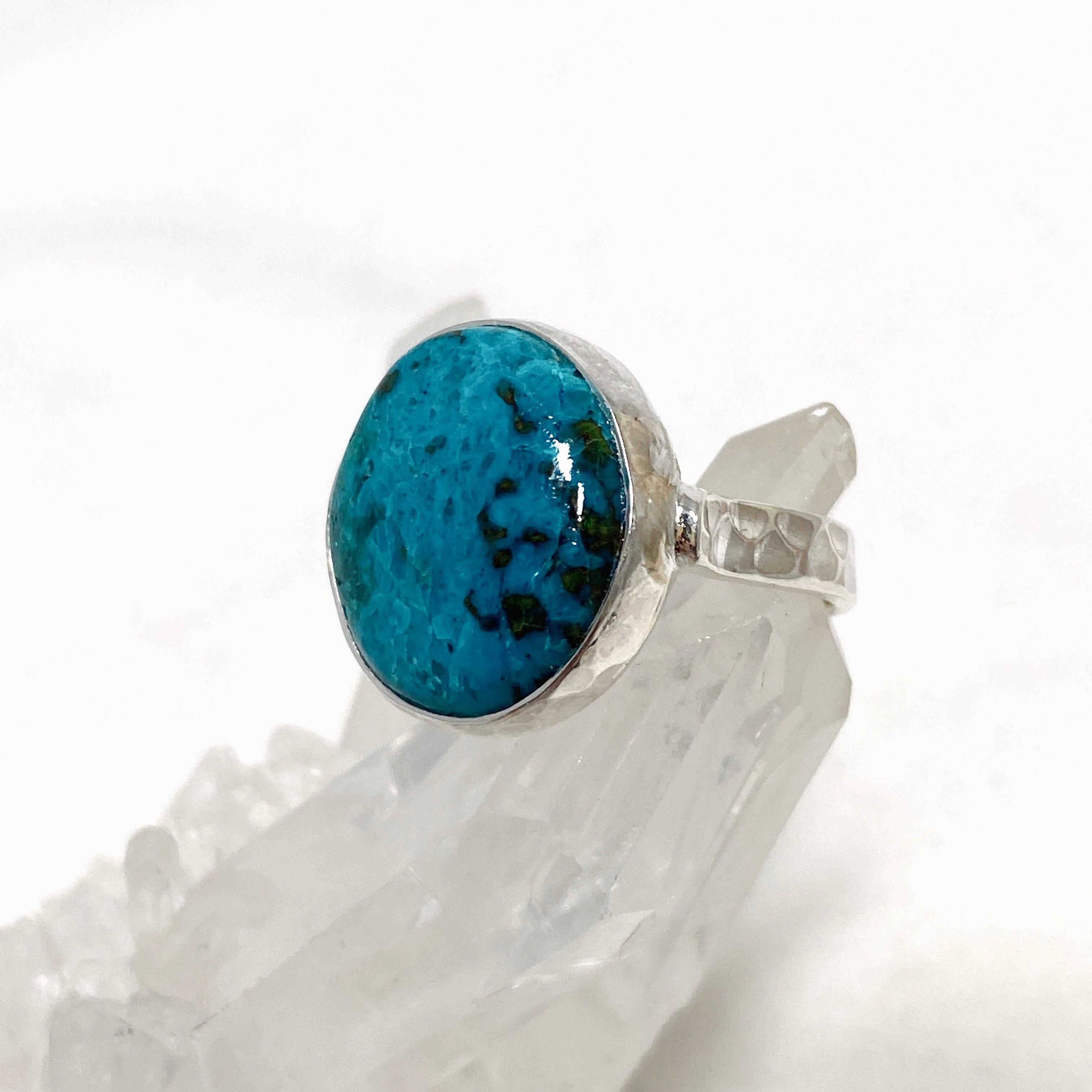 Chrysocolla Shattuckite Dioptase Round Ring - Size 9 Hammered Sterling Silver Band KRGJ3235 - Perfect for Boho Jewelry, Spiritual Healing & Unique Gift Giving