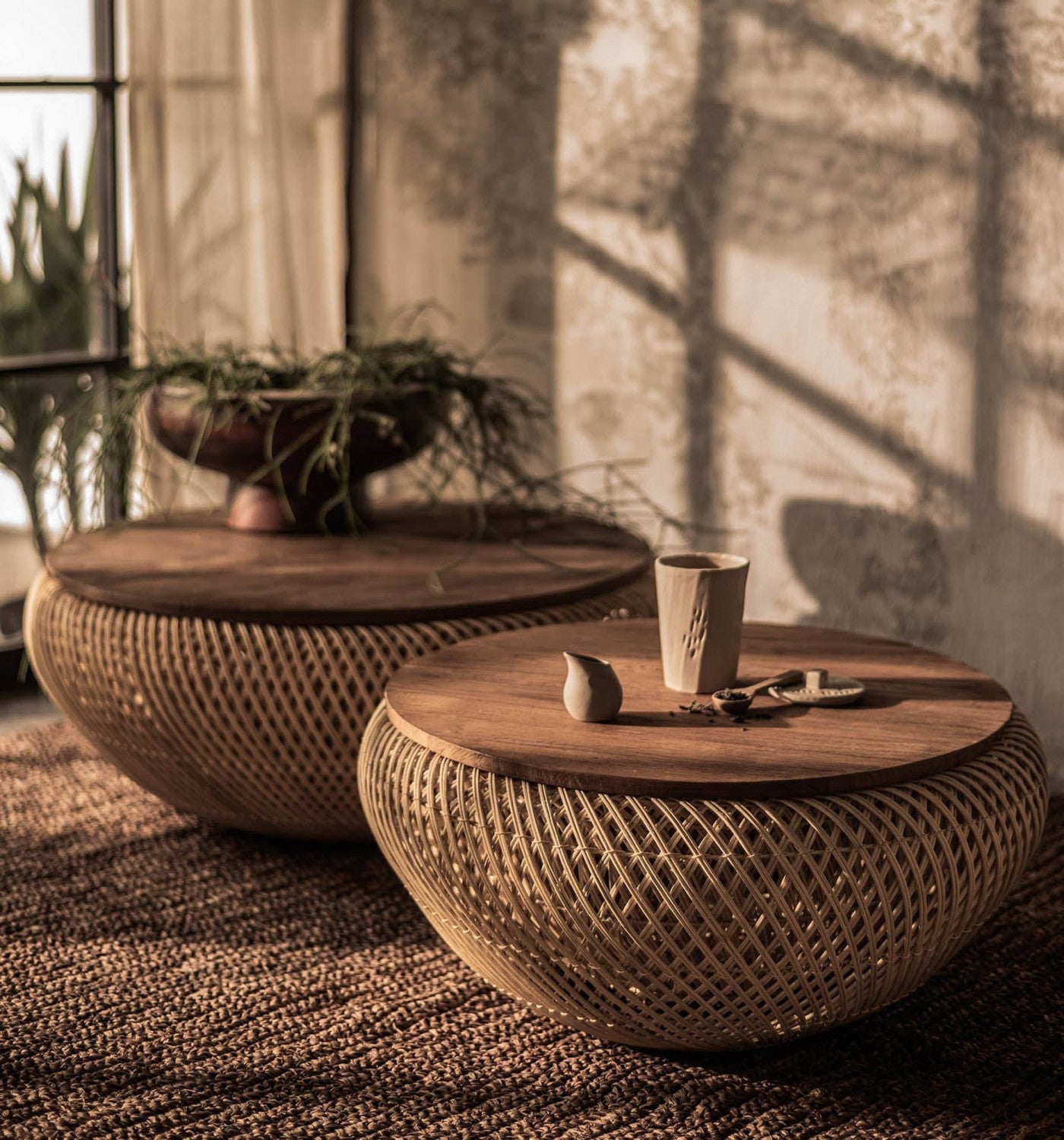 Natural Bayan Wave Coffee Table - Modern Wooden Living Room Furniture for Home Decor & Relaxation
