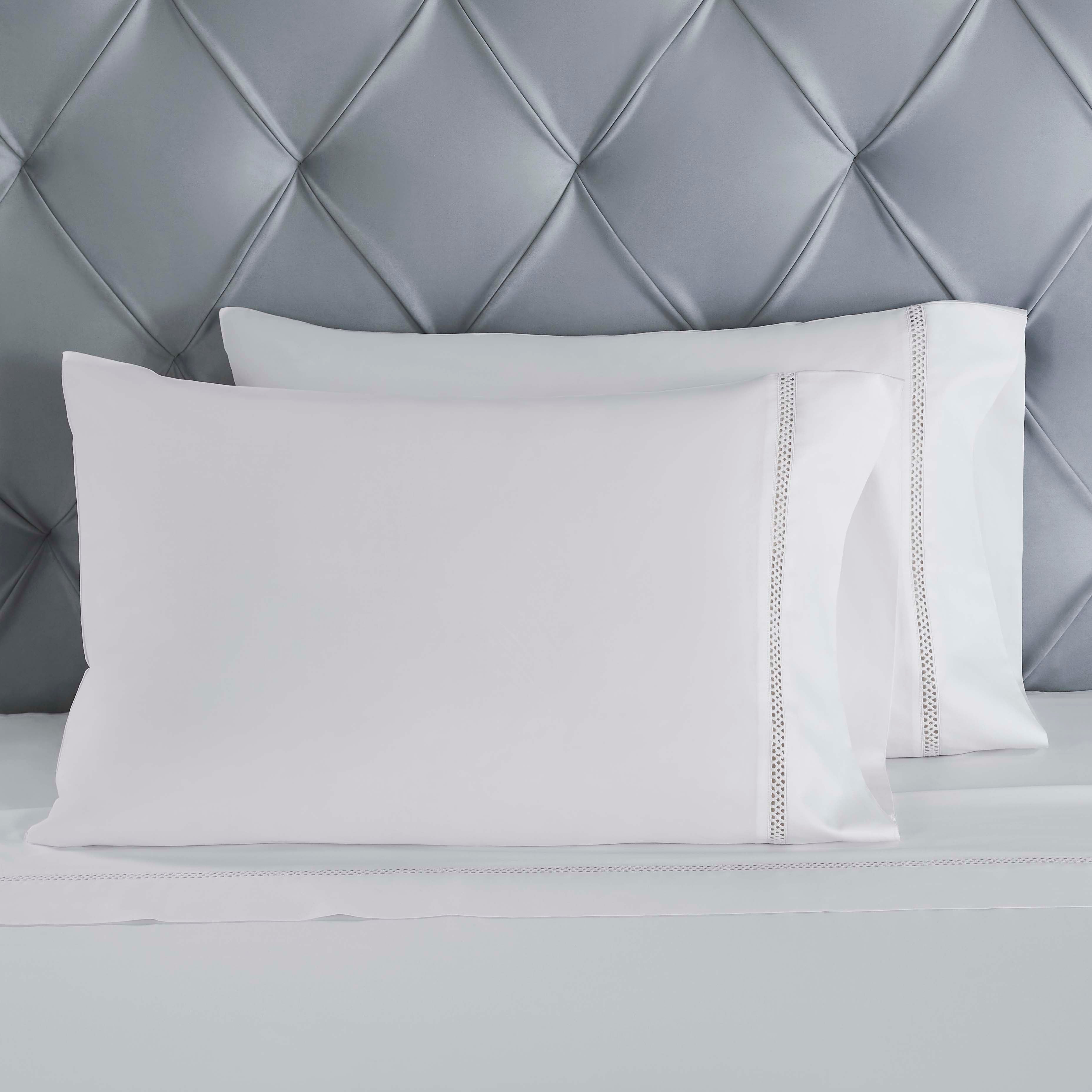Premium Riverton Cotton Cross Stitch Embroidered Deep Pocket Bed Sheet Set - Queen Size 4-Piece Set with Pillowcases - Soft & Breathable for All-Season Comfort - Perfect for Master Bedroom, Guest Room or Dorm