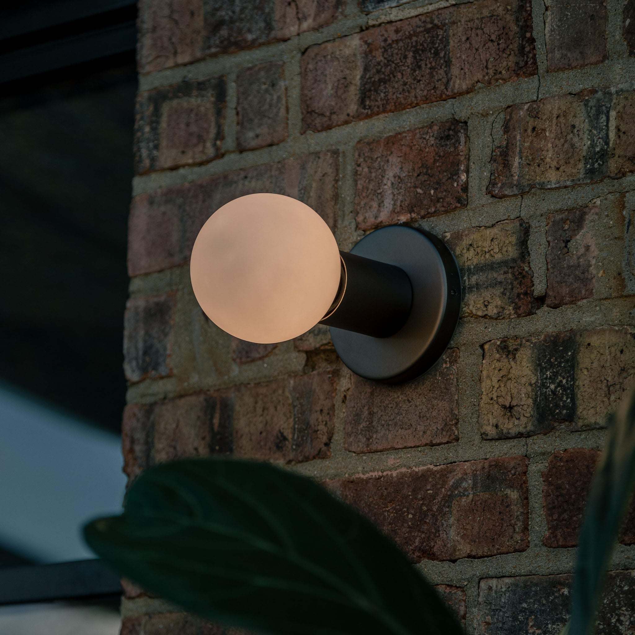 Modern Graphite Lochan Wall Light - Sleek Indoor/Outdoor Sconce for Bedroom, Hallway & Patio Lighting
