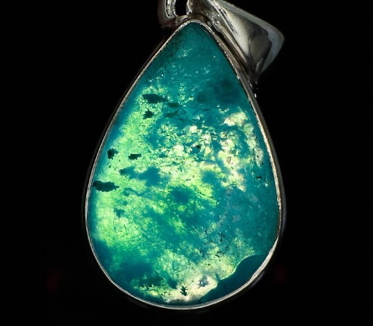 CHRYSOCOLLA Crystal Pendant Necklace - Genuine Gem Silica & Blue Chalcedony in Sterling Silver Teardrop - Healing Stone Jewelry for Women - Perfect for Meditation, Energy Healing & Spiritual Gifts