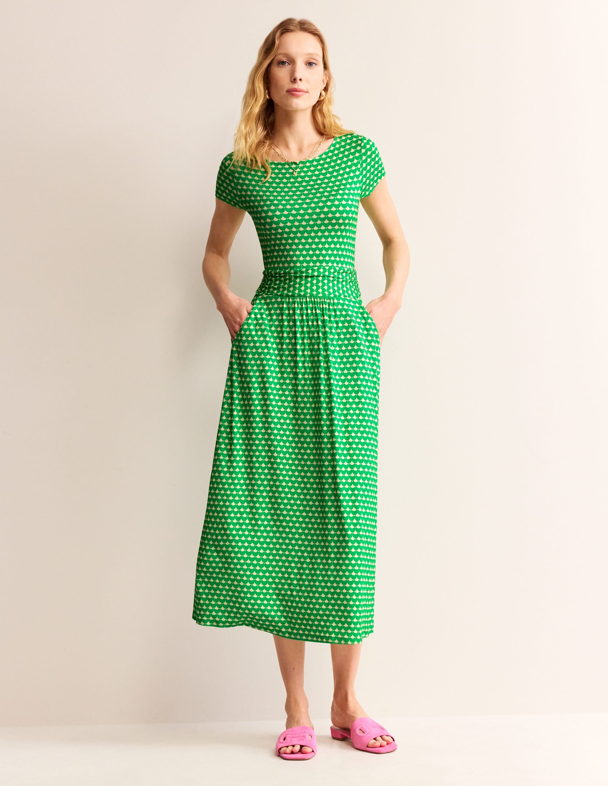 Amelie Jersey Midi Dress in Kelly Green with Crescent Stamp - Perfect for Casual Outings, Summer Parties & Boho Chic Style