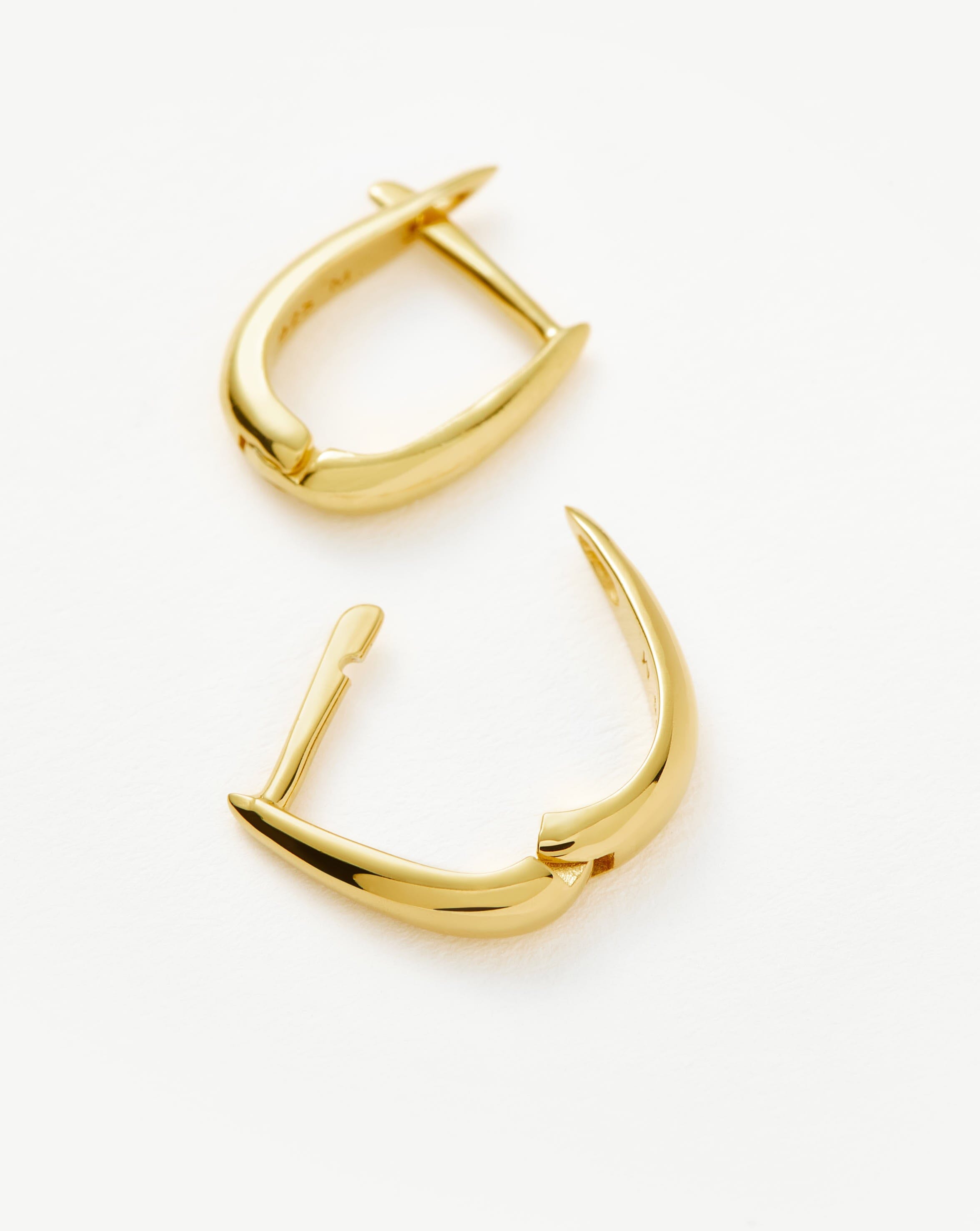 18K Gold Vermeil Claw Huggie Earrings for Women - Elegant Hoop Earrings for Everyday Wear, Parties & Special Occasions