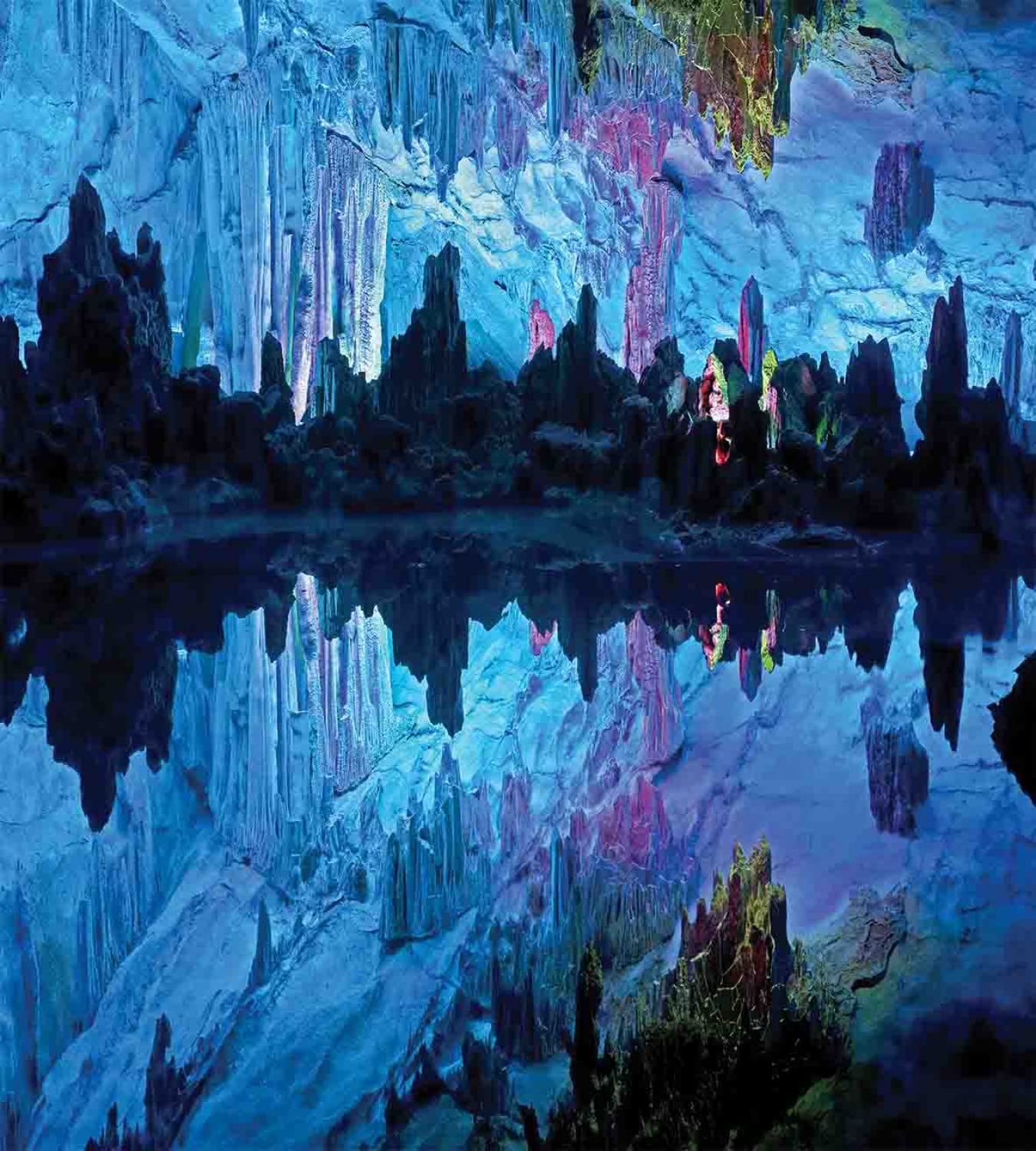 Ambesonne Natural Cave Duvet Cover Set - Reed Flute Cave Crystal Palace Mystical Space Print Bedding Set, 2 Duvet Covers & 2 Pillowcases, Twin Size 2-Pack, Blue | Perfect for Kids Room, Guest Bedroom & Themed Decor