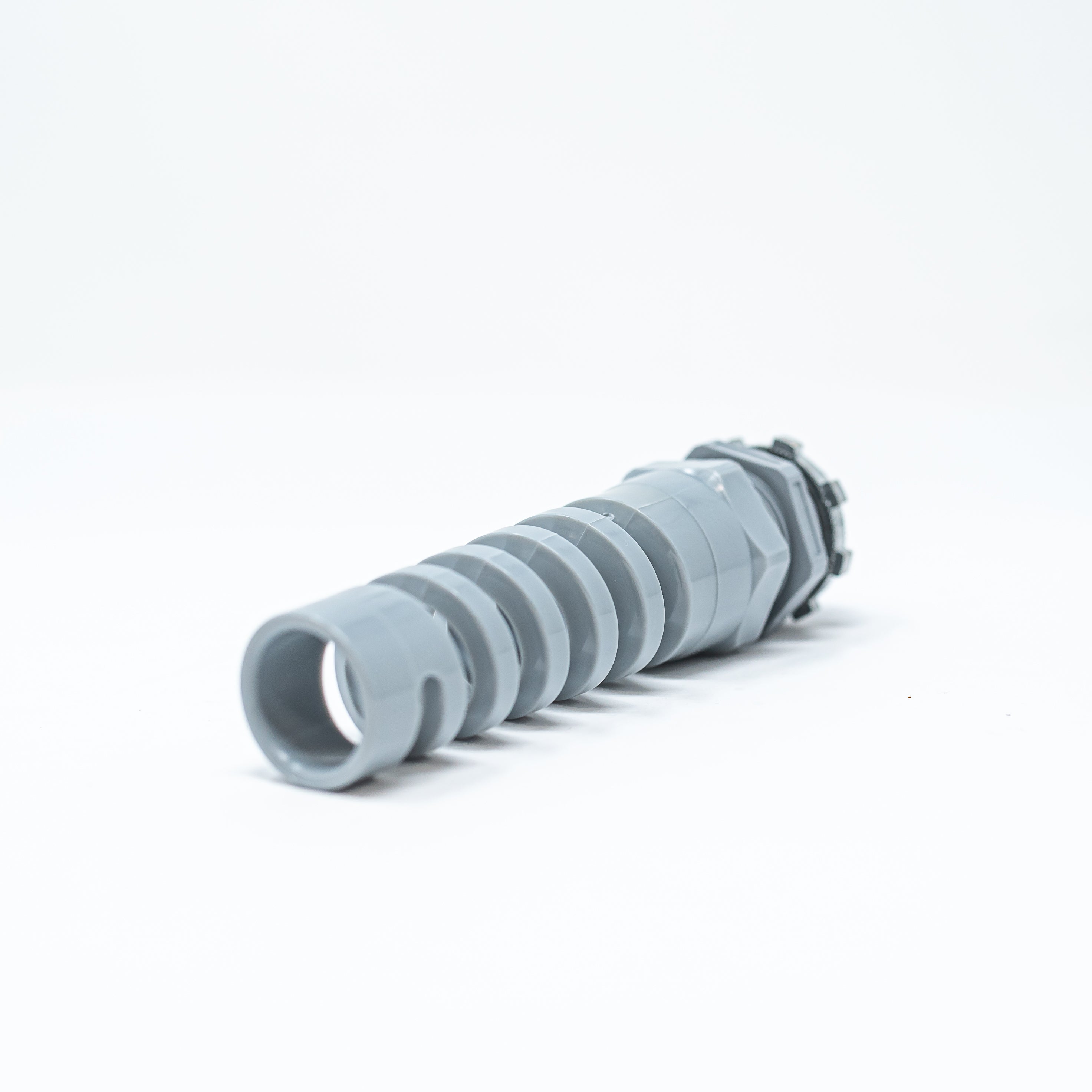 Heavy Duty Cord Grip with Pigtail Strain Relief - Secure Cable Protection for Industrial Equipment, Outdoor Lights & Power Tools (NEMA 4X Rated)