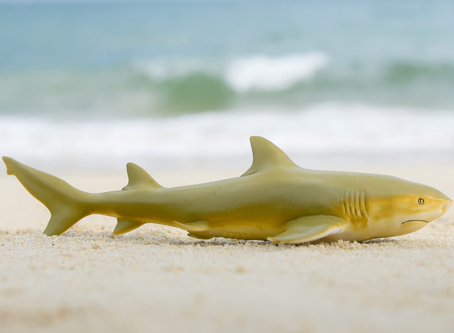 Gemini & Genius Marine Animal World Toy - Realistic Lemon Shark & Great White Shark Action Figures, Soft Rubber Ocean Sea Animals for Kids Role Play, Swimming Pool, Beach & Bath Toys | Educational STEM Learning Toys for Toddlers & Children