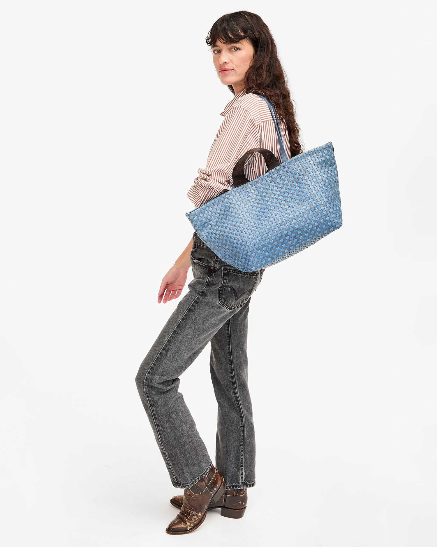 Light Blue Woven Checker Bateau Tote Bag - Stylish Beach Tote for Women, Perfect for Summer Outings, Shopping & Travel Accessories