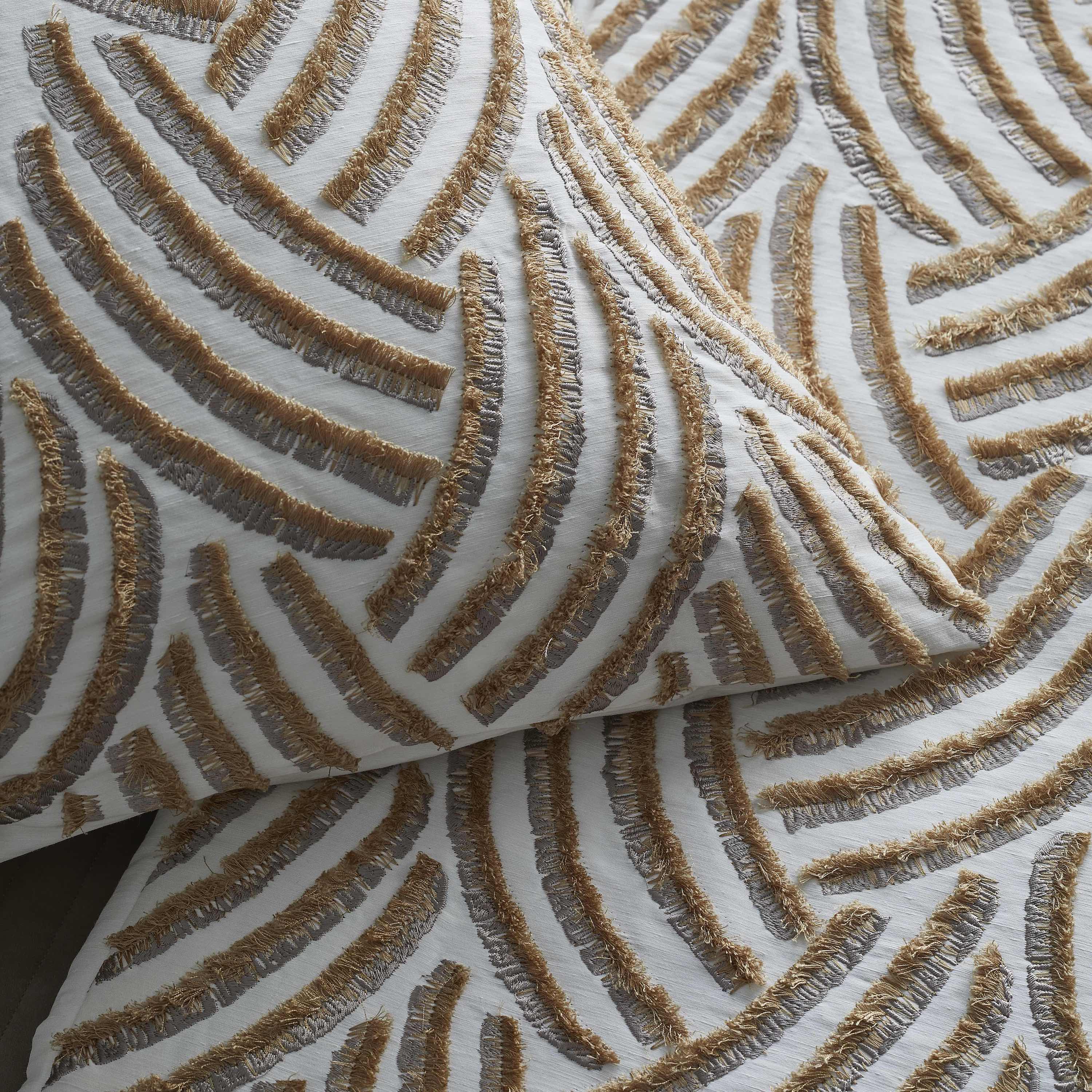 Trevi Throw Blanket - Soft & Cozy Knit Throw for Couch, Bed, and Home Decor - Perfect for Lounging, Gifting, and Cold Weather Comfort