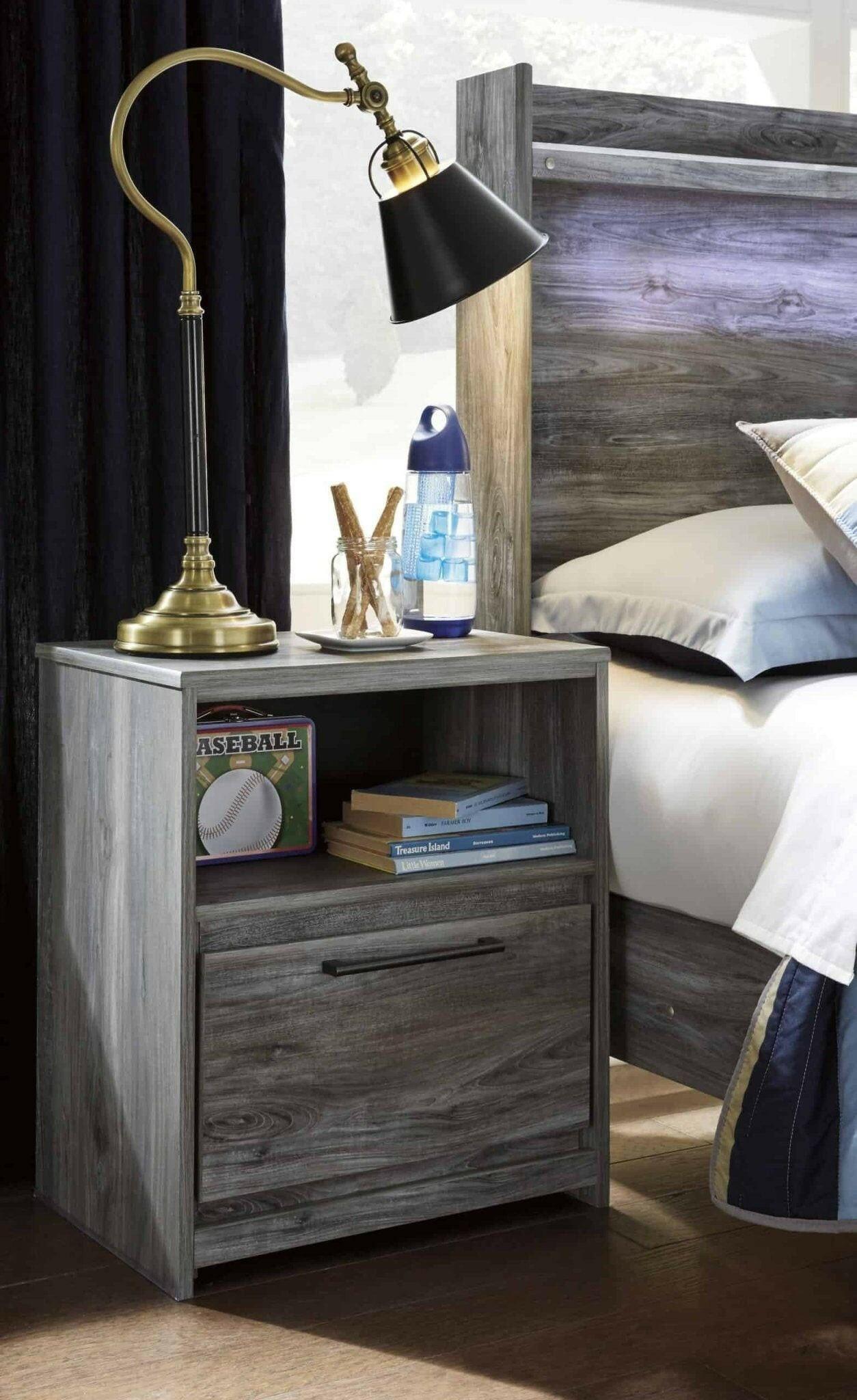 Baystorm Nightstand B221 91 - Modern Bedside Table with Storage Drawer, Perfect for Bedroom, Living Room, or Office Use