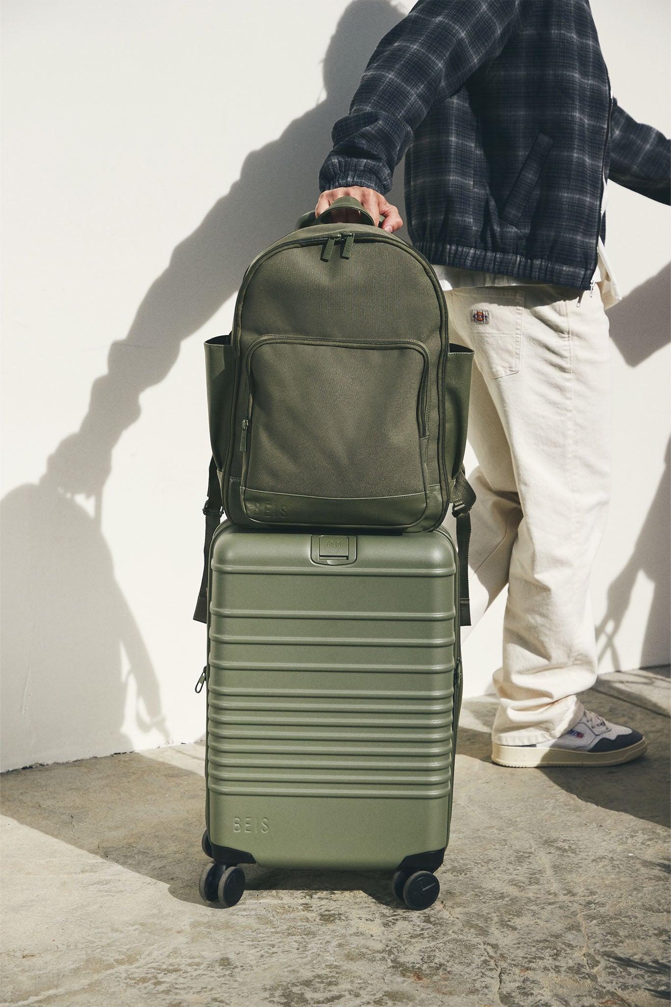 Premium Olive Travel Backpack - Lightweight Durable Carry-On Backpack for Men & Women | Perfect for Hiking, Business Trips & Airplane Travel