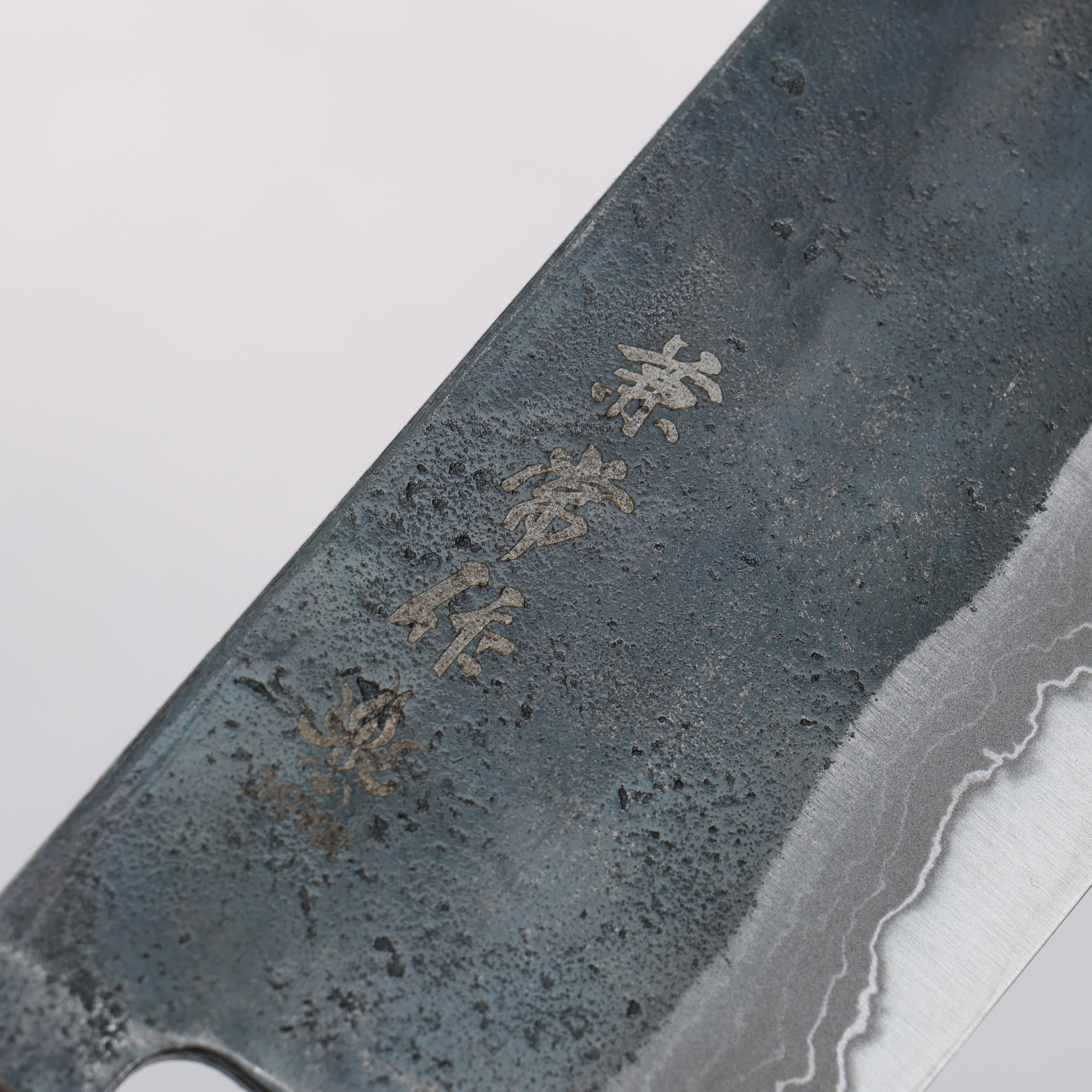 Kanetsune MATSU ZUMI YAKI White Steel No.2 Damascus Nakiri Knife 165mm - Black Finish, Walnut Handle - Perfect for Sushi, Vegetables & Precision Cutting