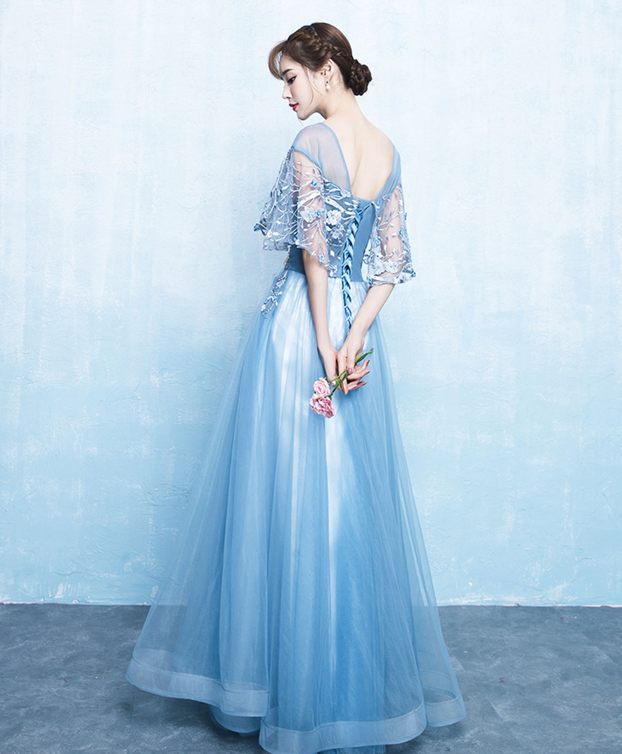 Elegant Blue Tulle Lace Long Prom Dress for Women - Formal Evening Gown with Flowy Skirt - Perfect for Homecoming, Quinceañera & Wedding Guest Occasions