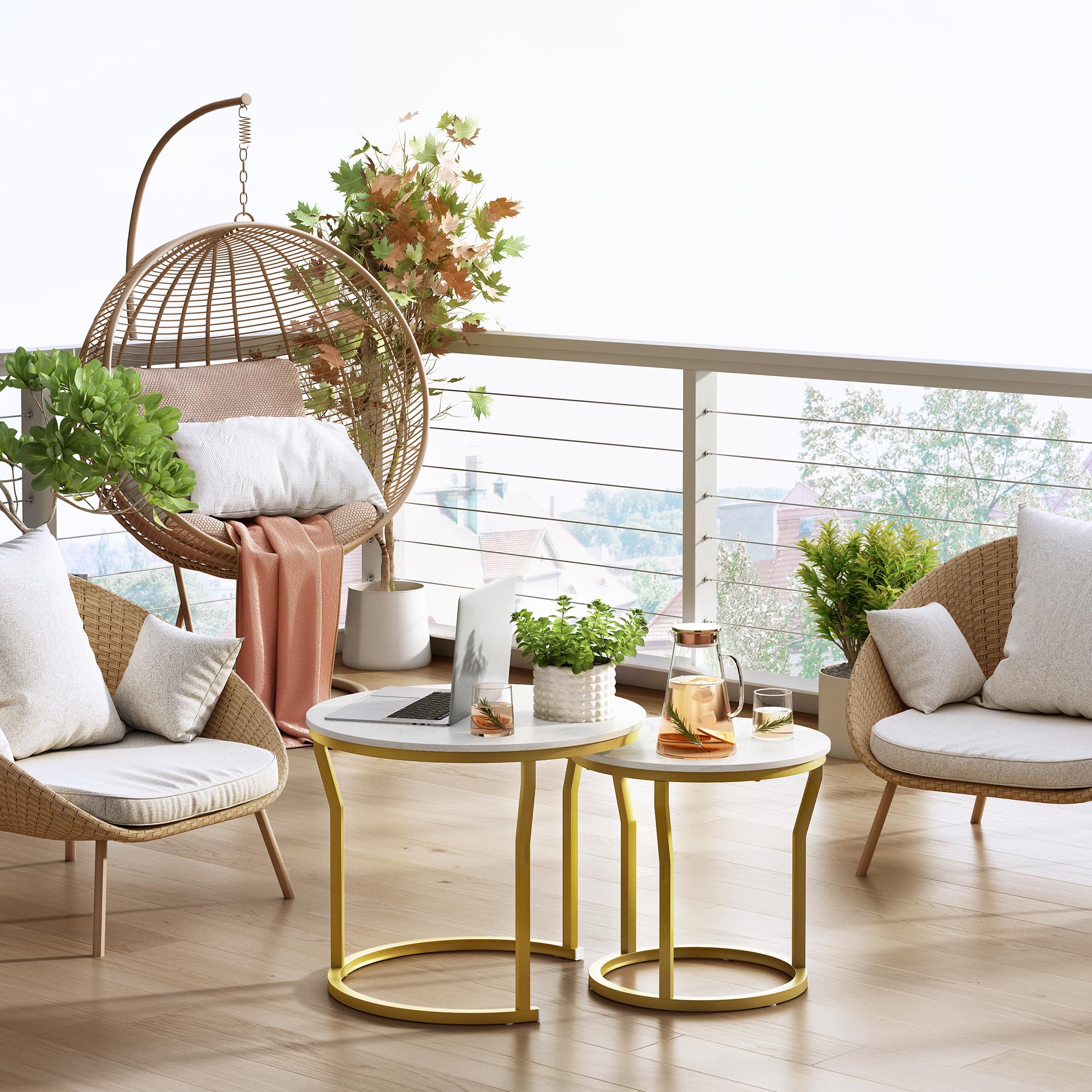 Hoctieon Round Nesting Coffee Tables Set of 2 - Wooden Table Top with Gold & White Finish - Modern Stacking End Tables for Living Room, Bedroom or Office - Perfect for Small Spaces and Stylish Home Decor