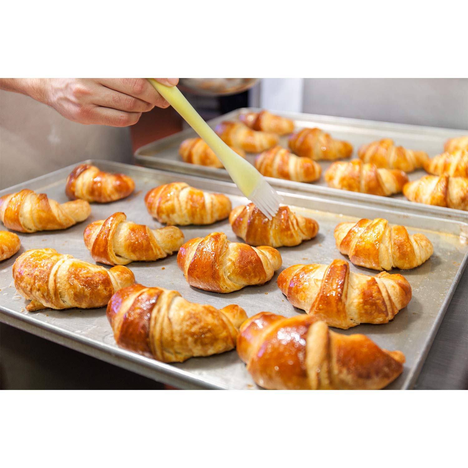 Tiger Chef 12-Pack Commercial Half Size Aluminum Sheet Pans (18x13 Inch) - NSF Approved 19 Gauge Baking Trays for Cakes, Cookies & Pastries - Perfect for Bakeries, Restaurants & Home Baking